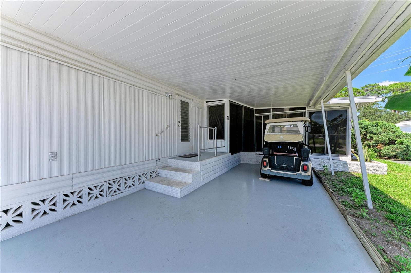 TRI-PAR ESTATES - Residential