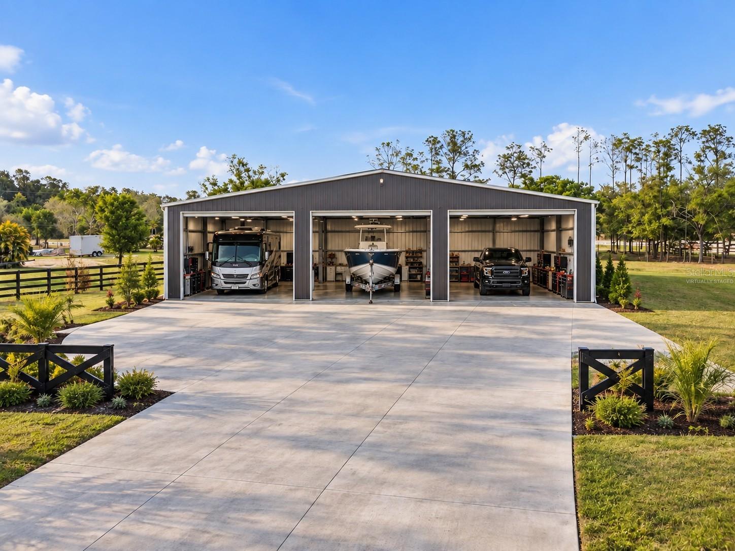 COLONIAL FARMS - Residential