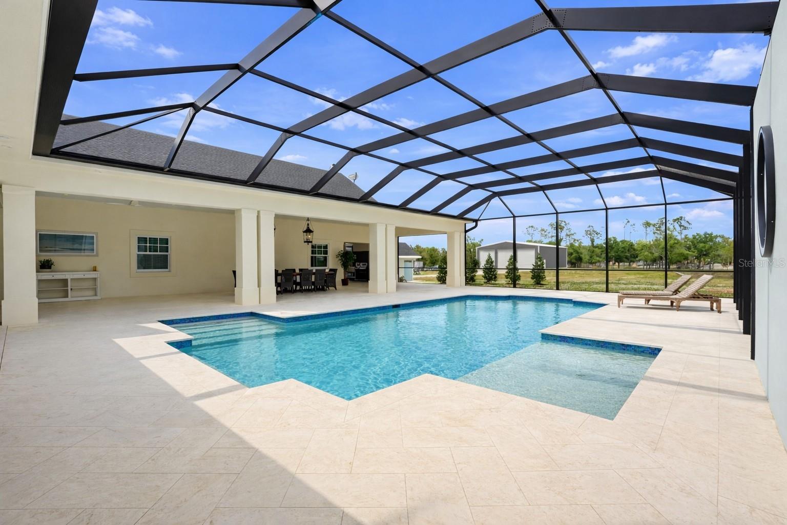 COLONIAL FARMS - Residential
