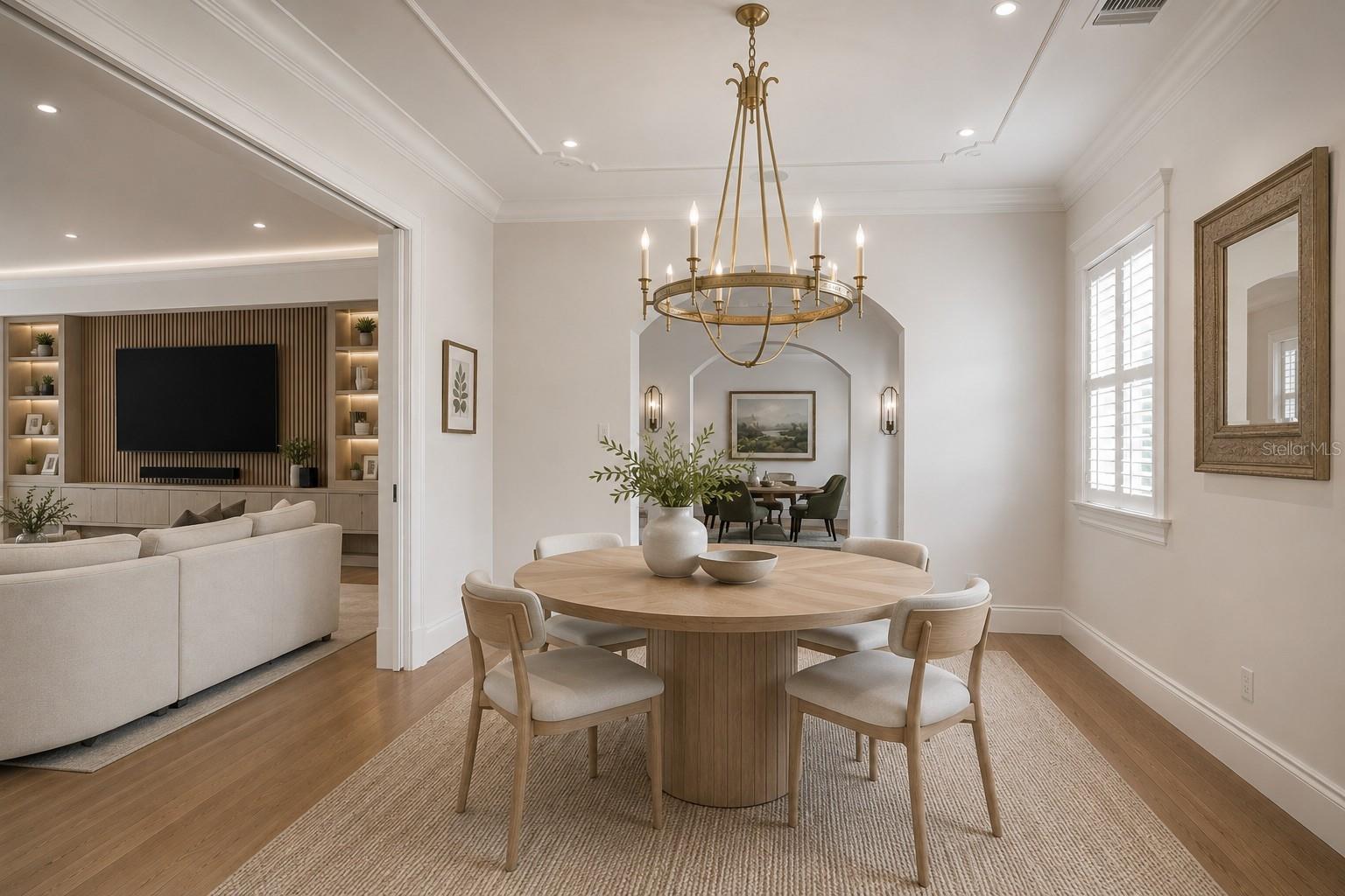 COLONIAL FARMS - Residential