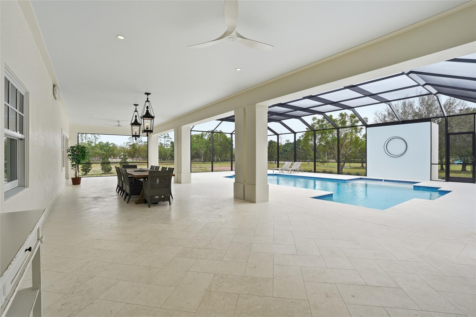 COLONIAL FARMS - Residential