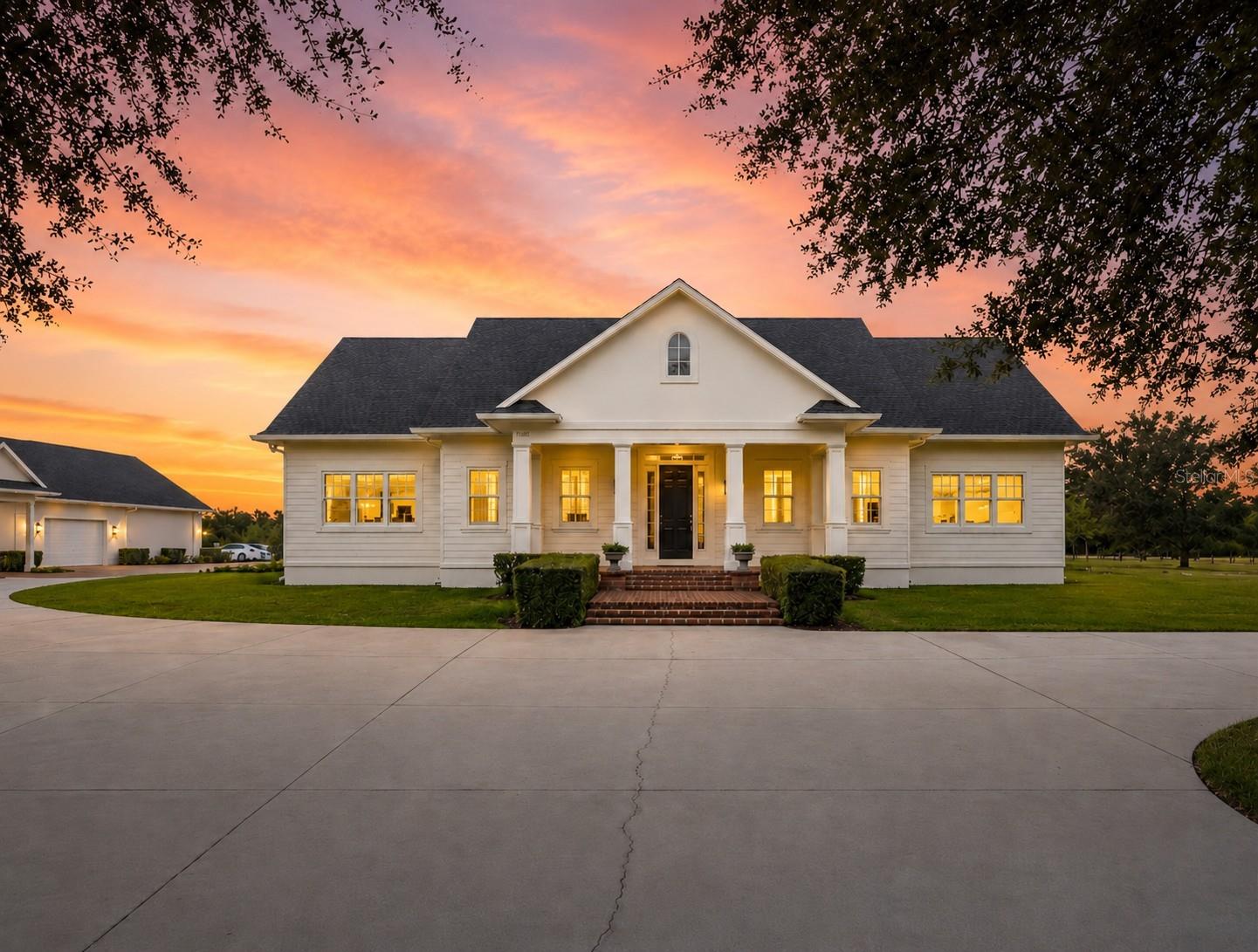 COLONIAL FARMS - Residential