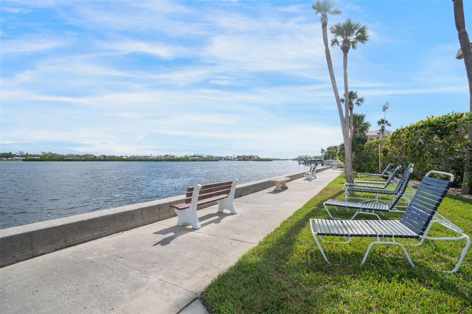 HARBOR TOWERS Y & R - Residential