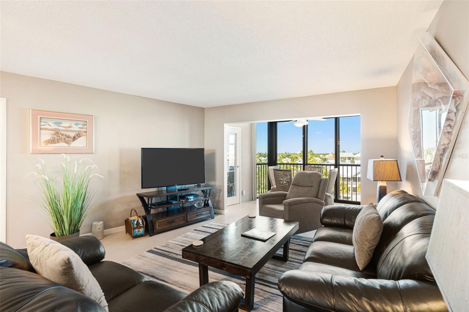 HARBOR TOWERS Y & R - Residential
