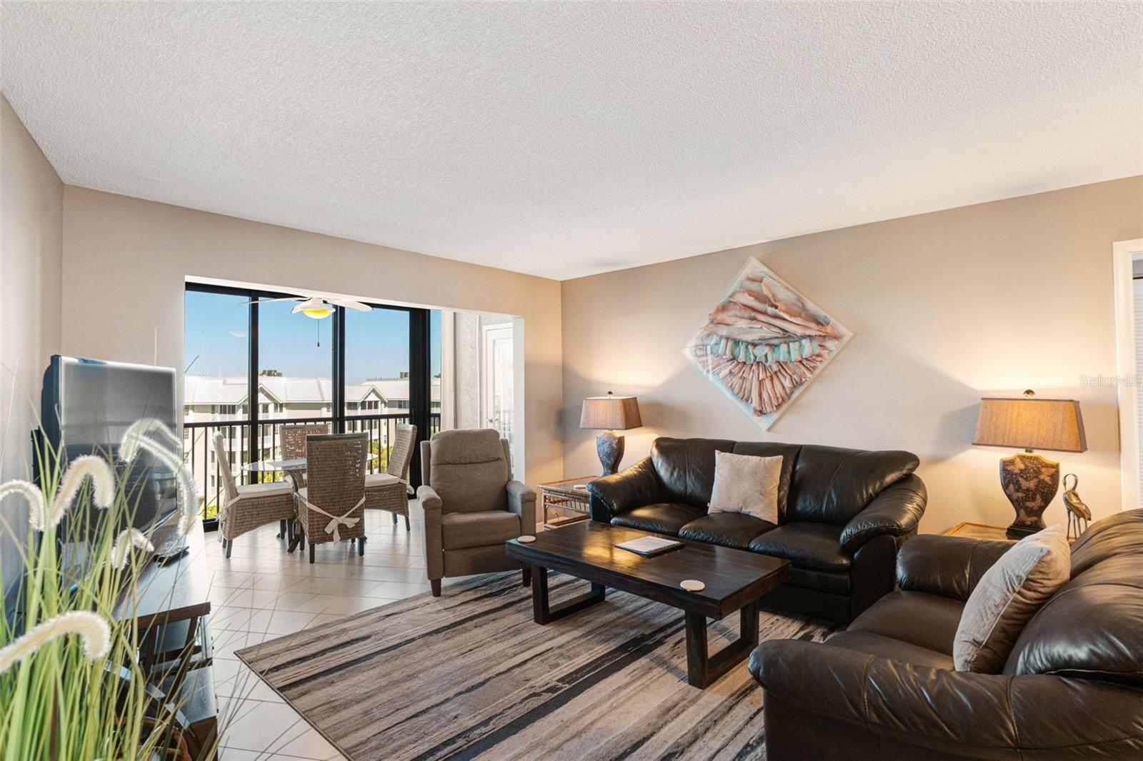 HARBOR TOWERS Y & R - Residential