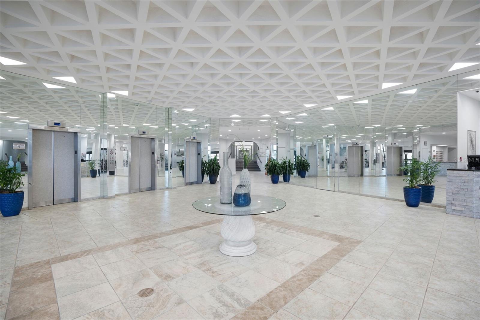 HARBOR TOWERS Y & R - Residential
