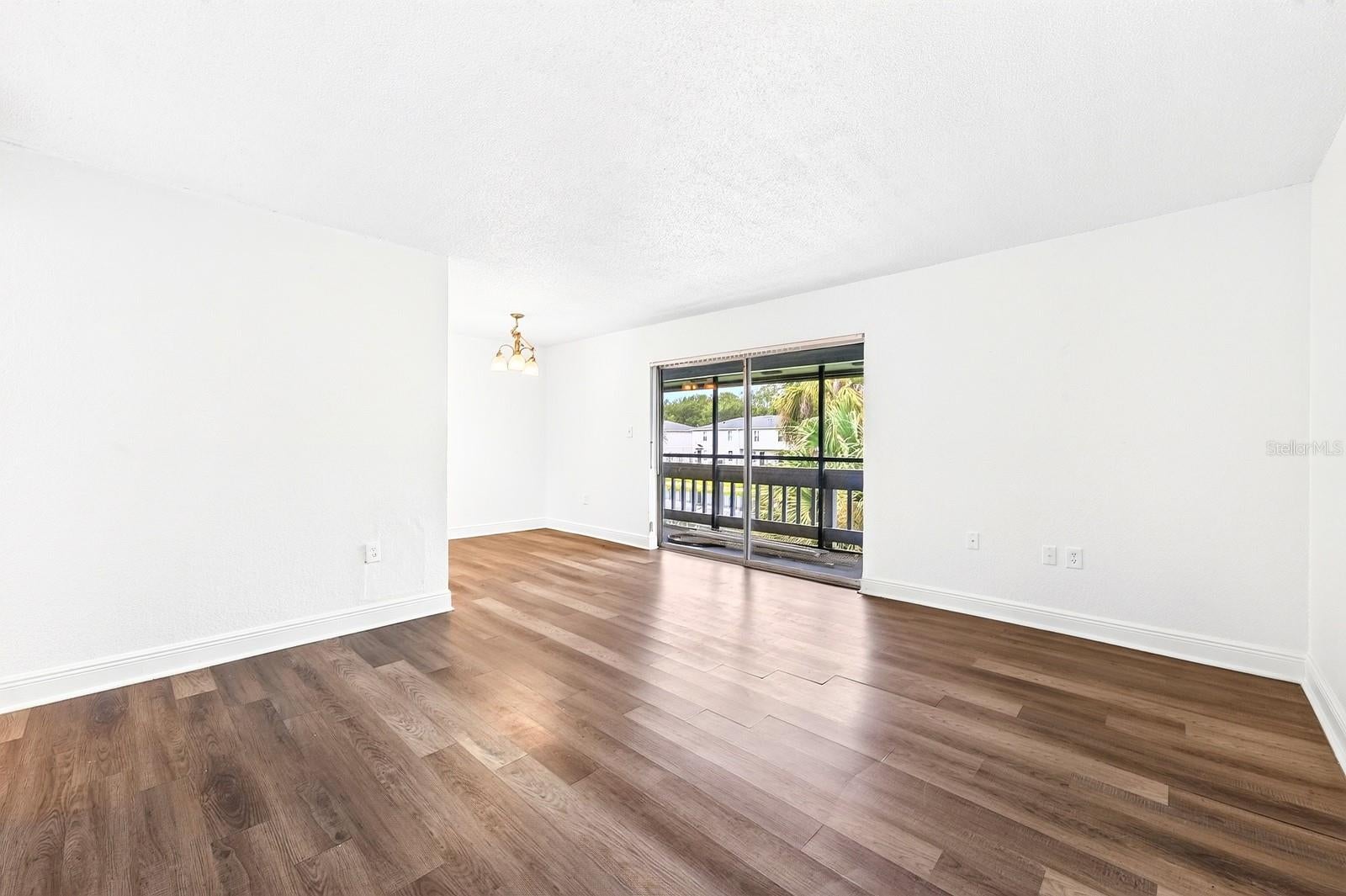 MILLENNIUM PALMS - Residential