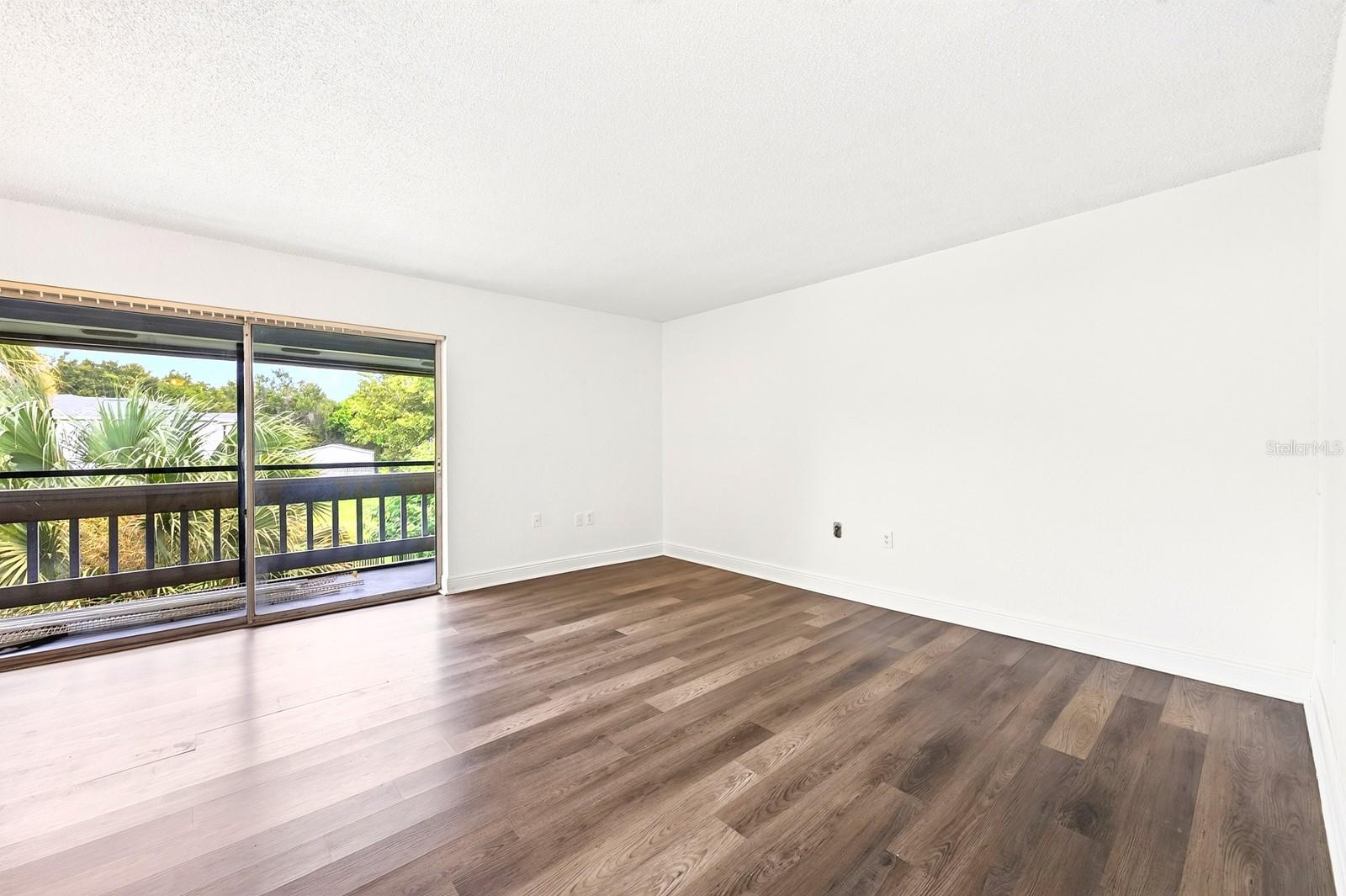 MILLENNIUM PALMS - Residential