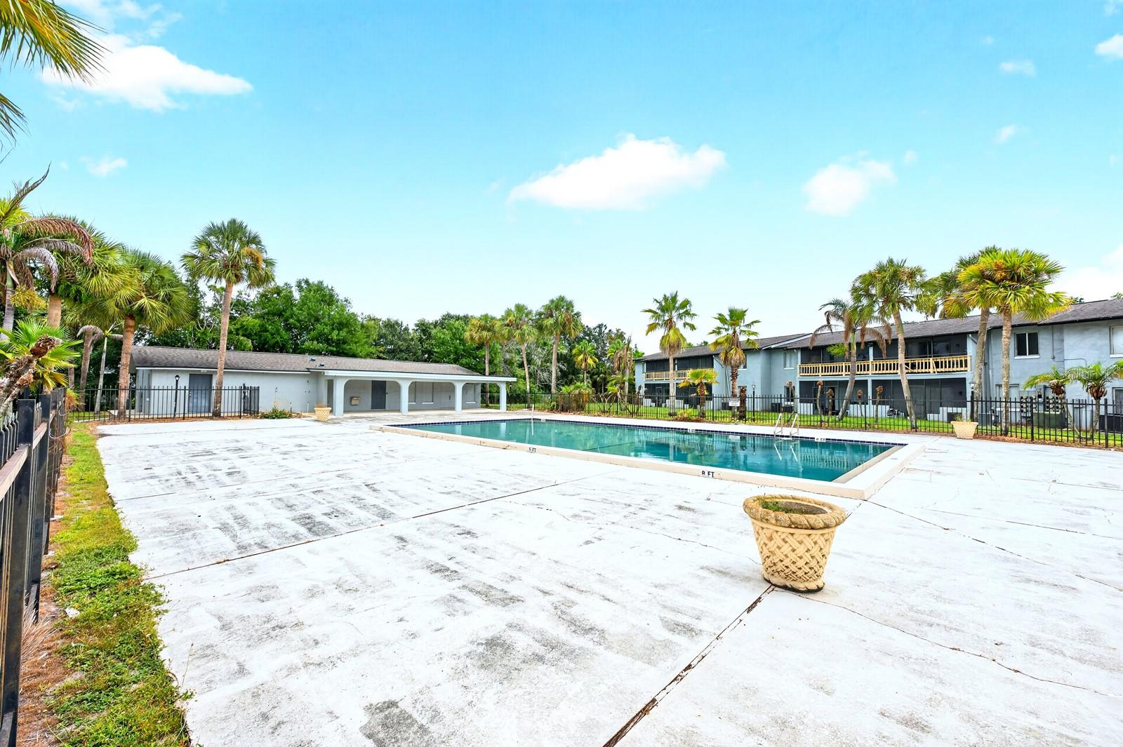 MILLENNIUM PALMS - Residential