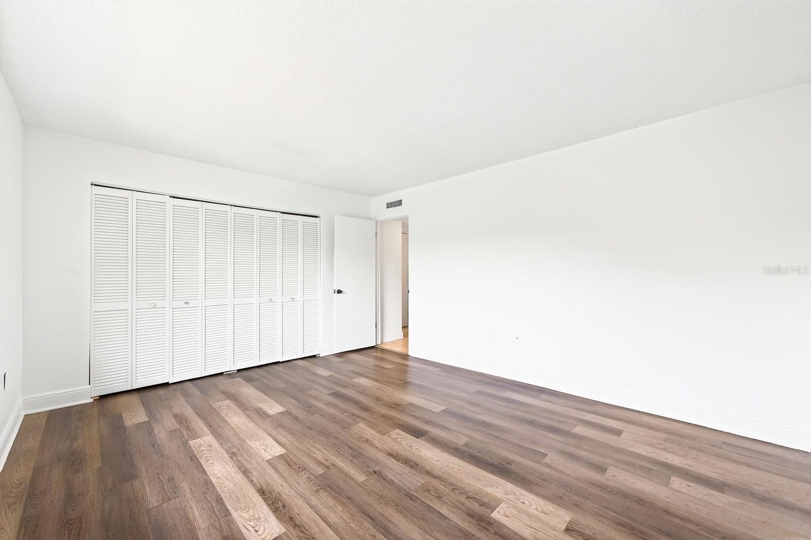 MILLENNIUM PALMS - Residential