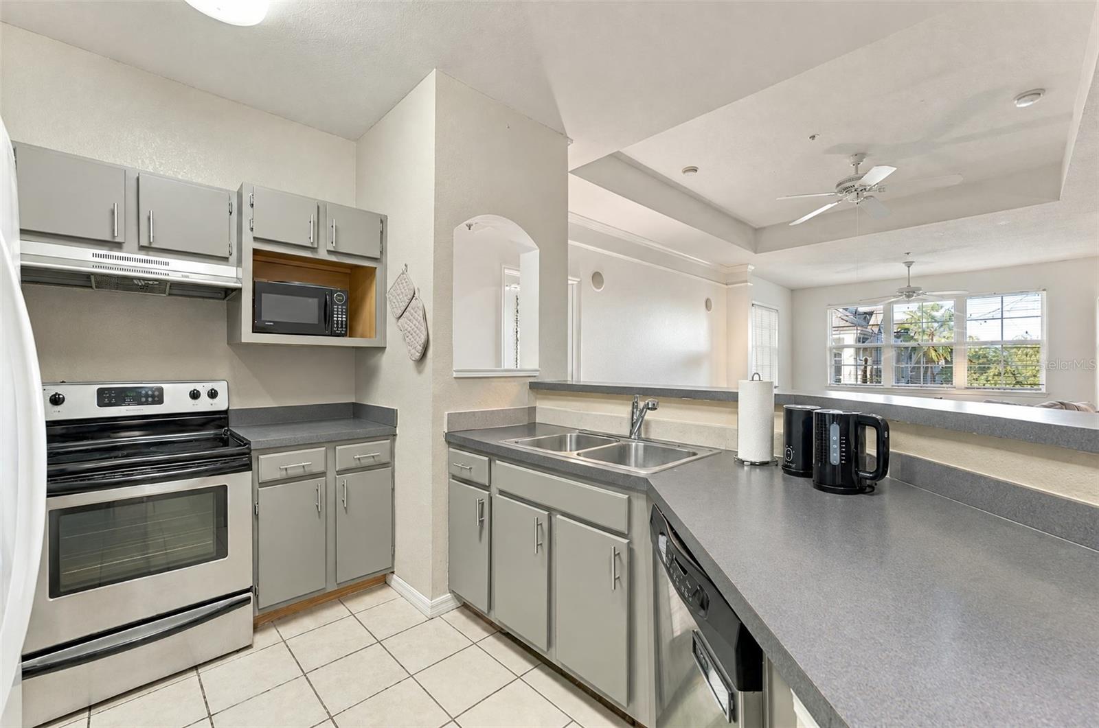 HAMPTONS/METROWEST - Residential