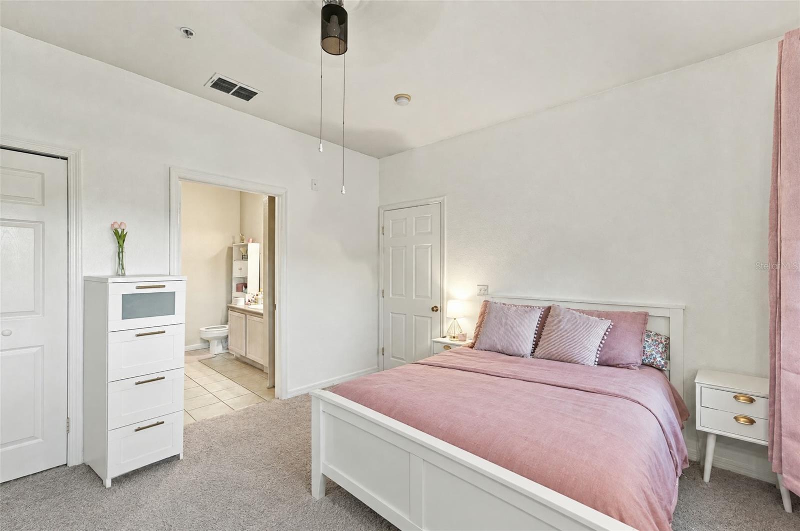 HAMPTONS/METROWEST - Residential