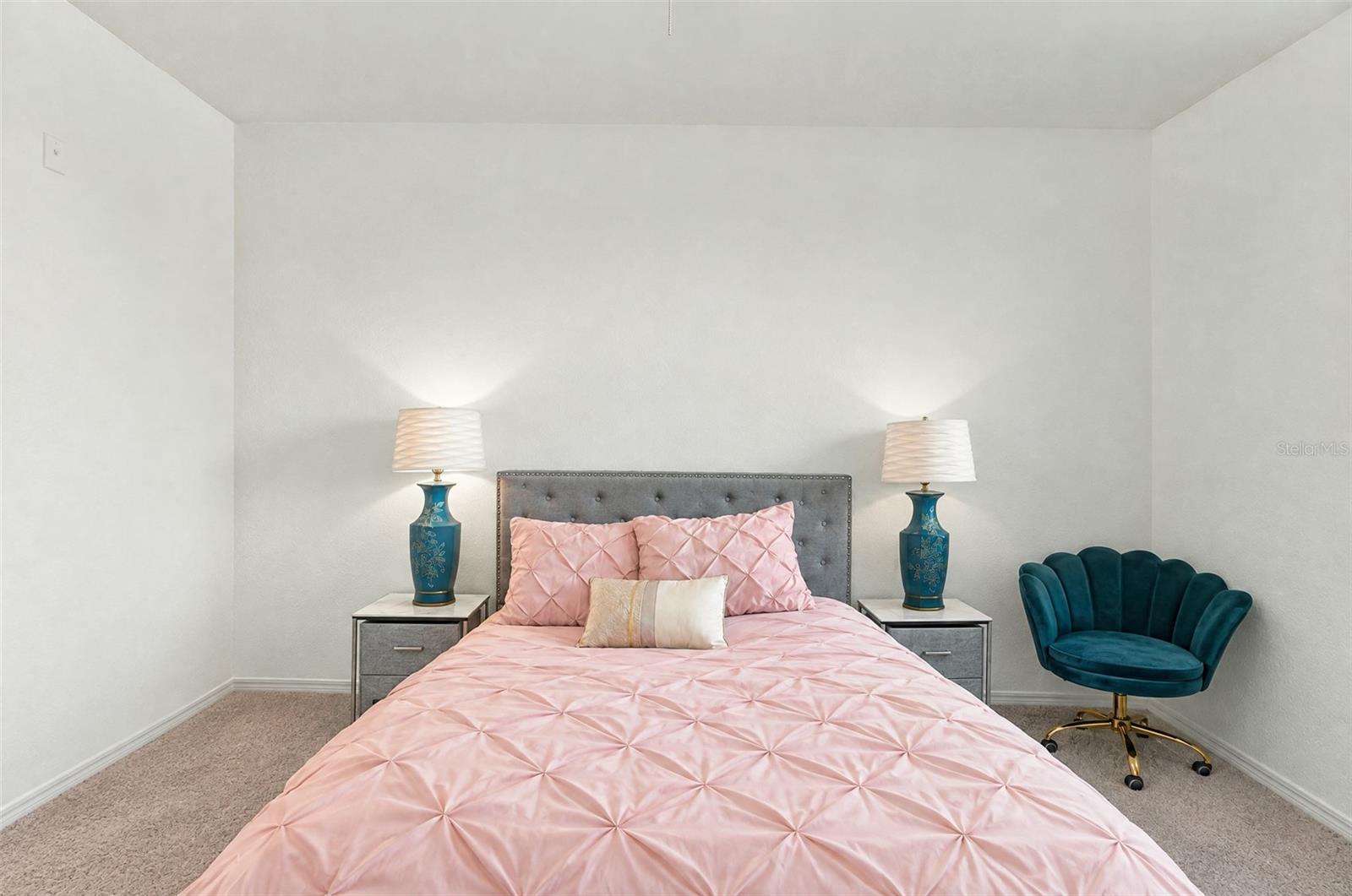 HAMPTONS/METROWEST - Residential