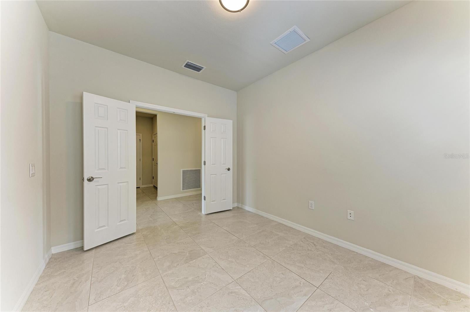 SANDHILL PRESERVE - Residential