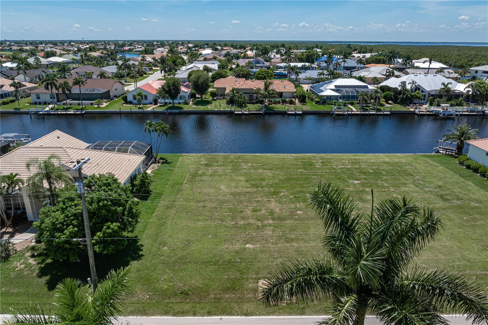 PUNTA GORDA ISLES SEC 12 - Land