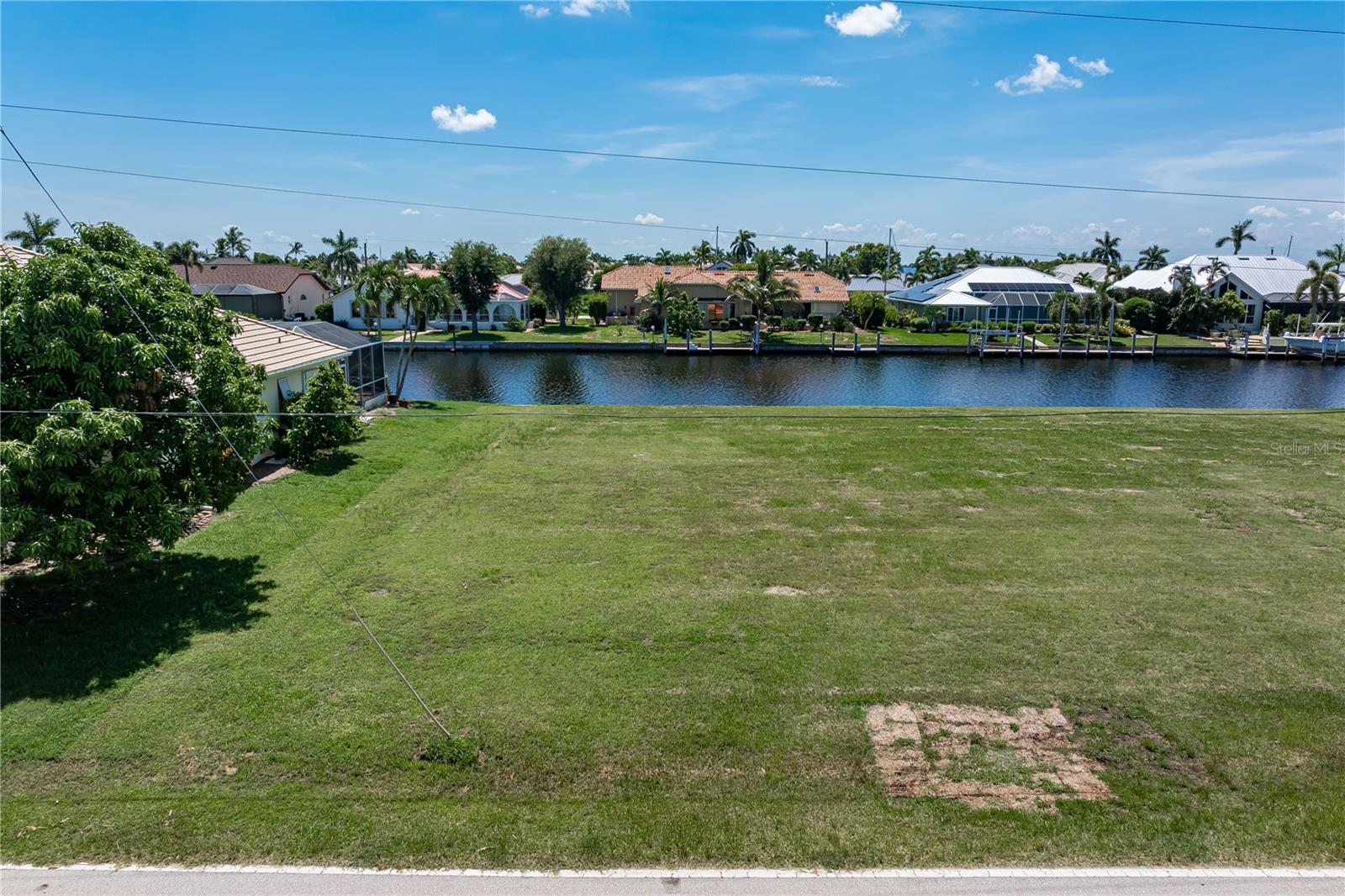 PUNTA GORDA ISLES SEC 12 - Land