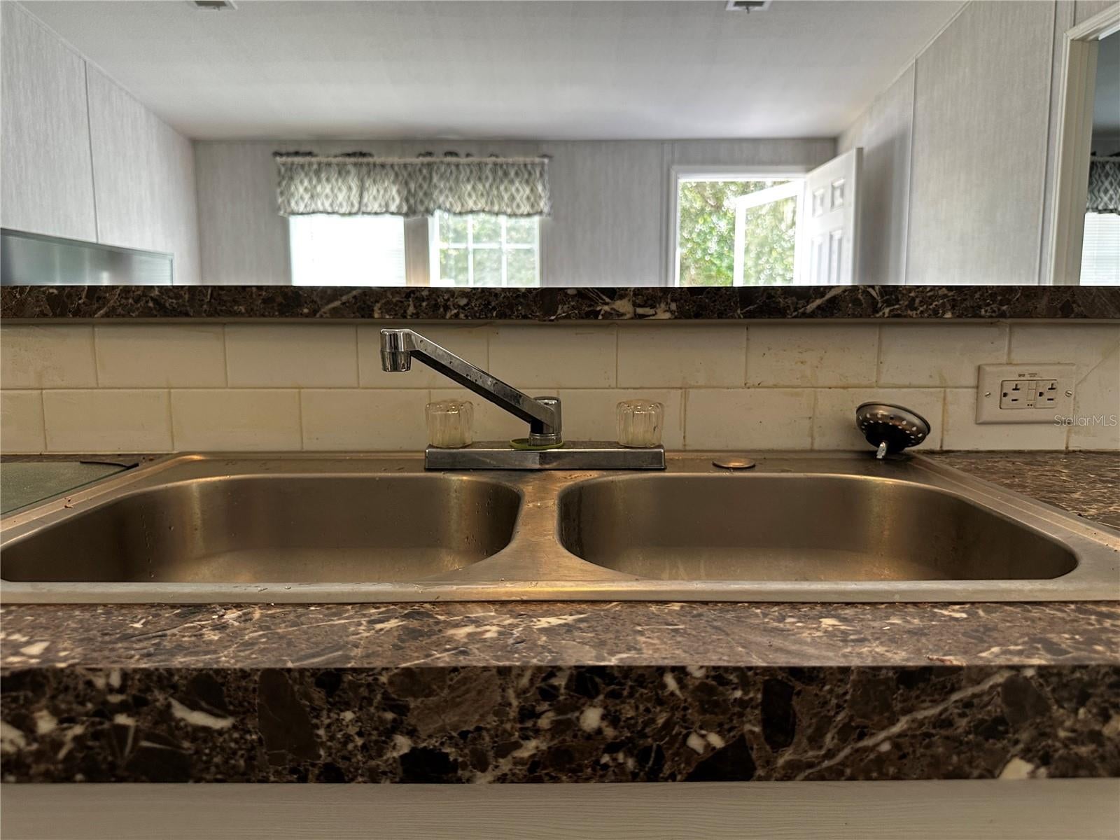 WILLISTON HYLNDS GOLF & C CLUB ESTATE - Residential