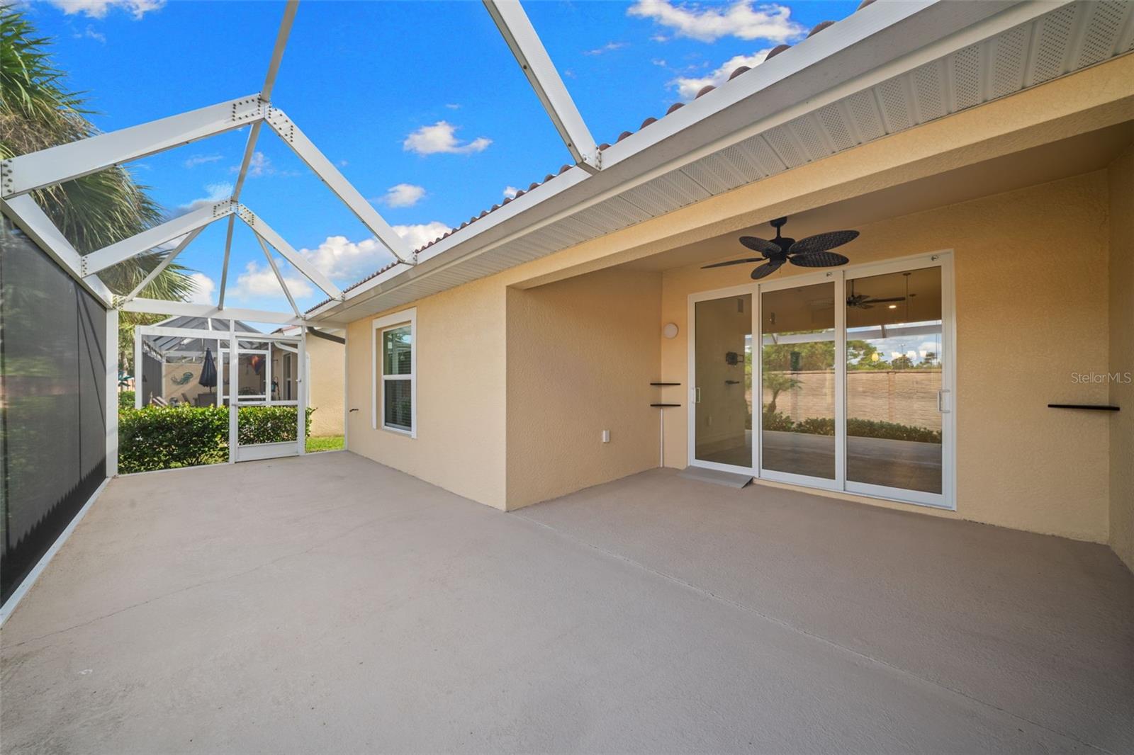 VILLA GRANDE/BURNT STORE ISLES - Residential