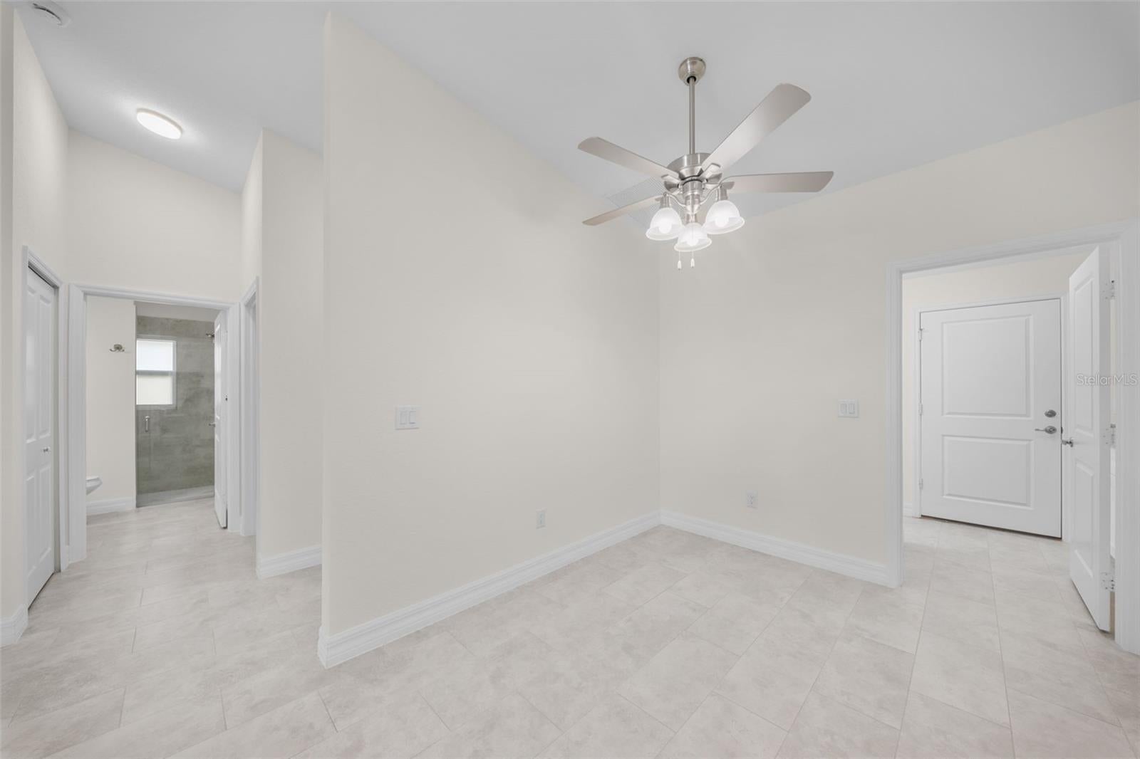 VILLA GRANDE/BURNT STORE ISLES - Residential