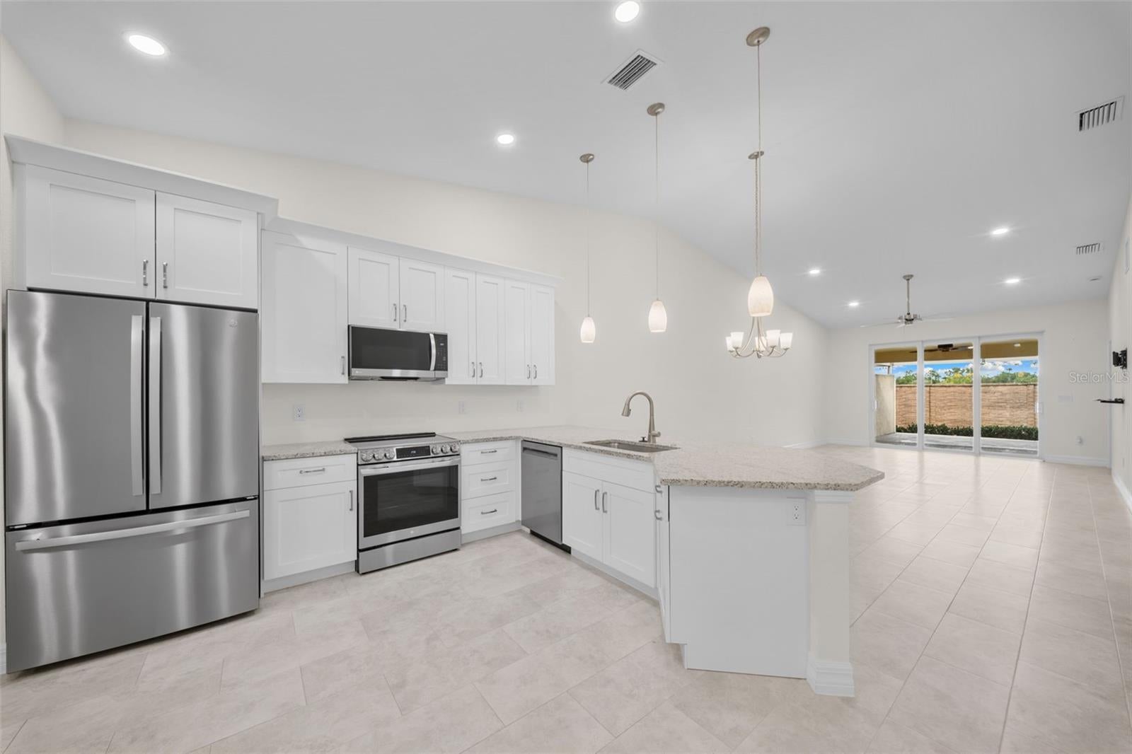 VILLA GRANDE/BURNT STORE ISLES - Residential