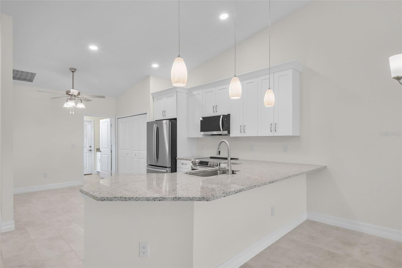 VILLA GRANDE/BURNT STORE ISLES - Residential