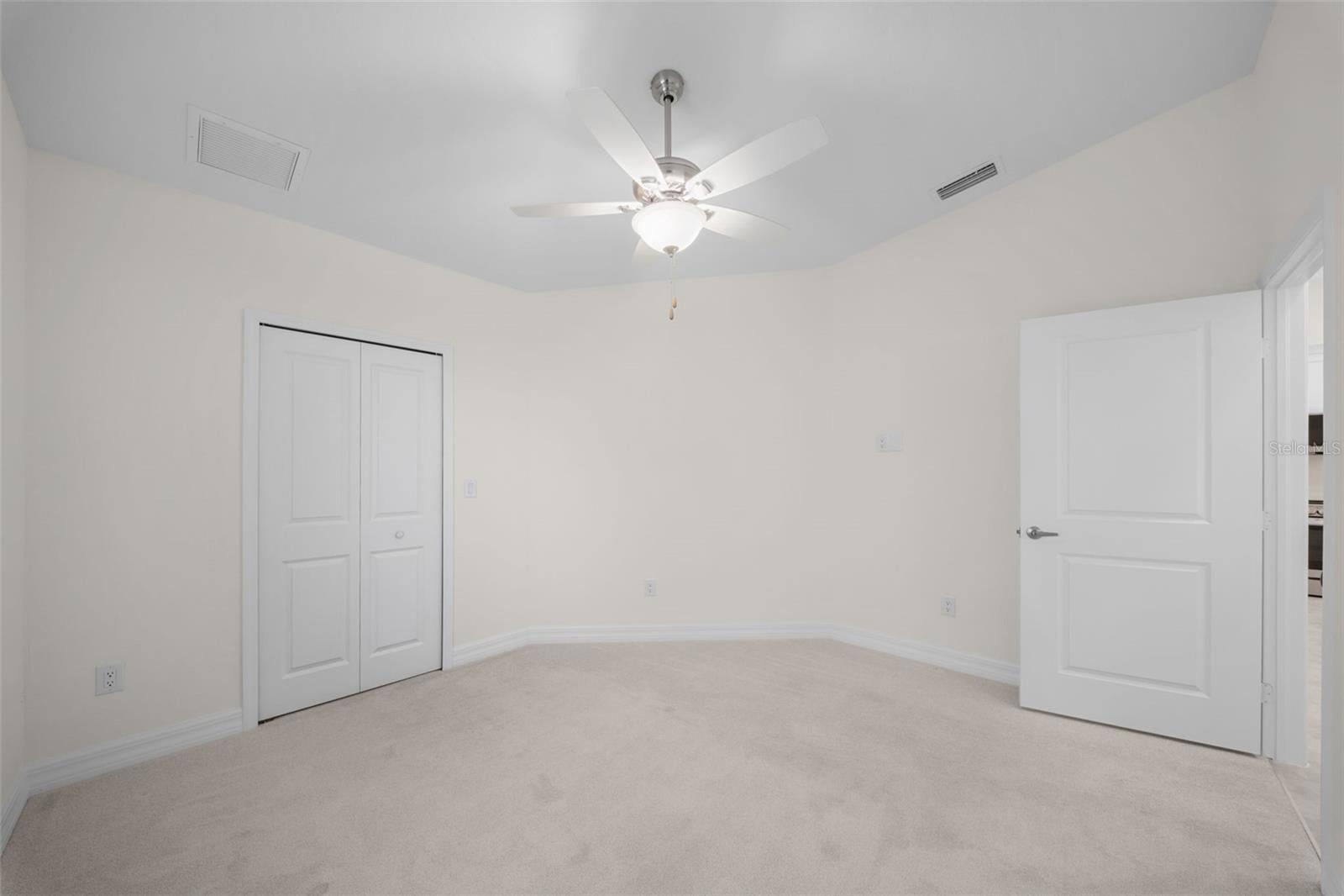 VILLA GRANDE/BURNT STORE ISLES - Residential