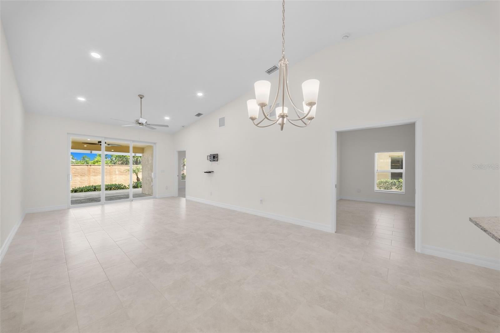 VILLA GRANDE/BURNT STORE ISLES - Residential