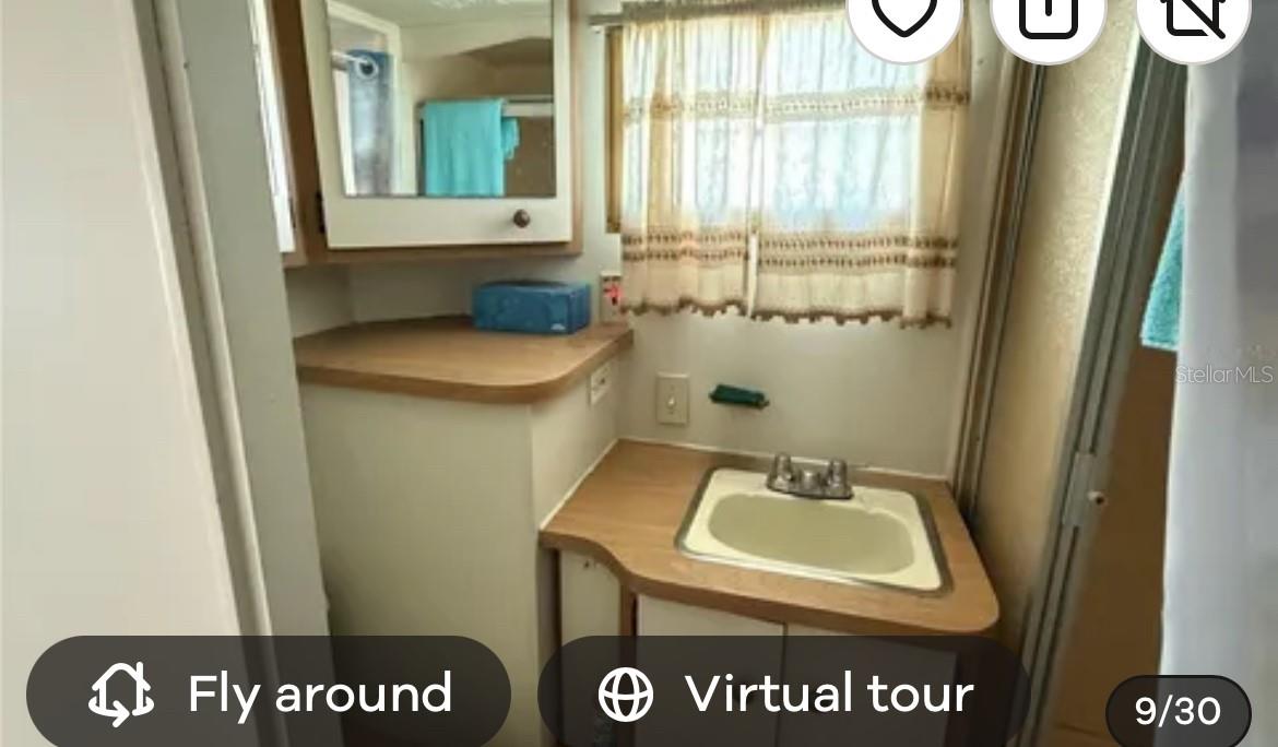 HOLIDAY TRAVEL PARK ENGLEWOOD - Residential