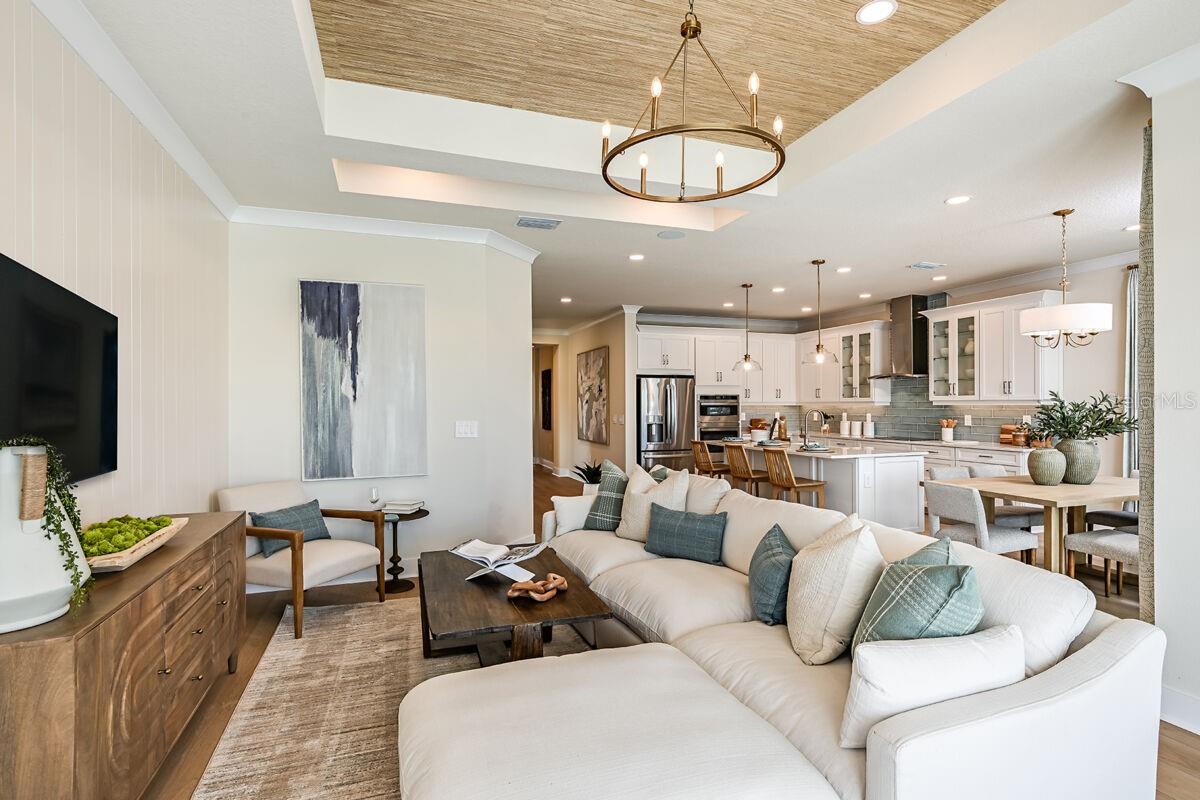 ENCLAVE AT KINGSWAY CIRCLE - Residential