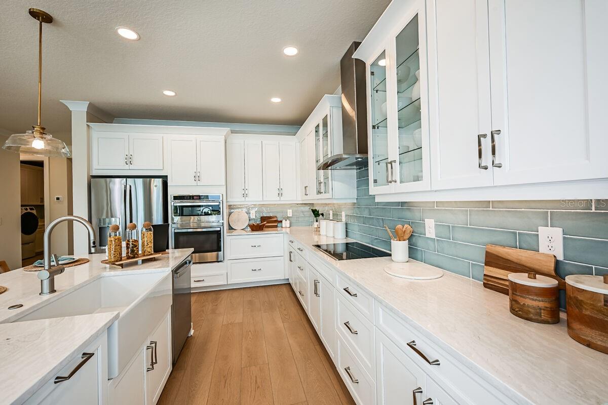 ENCLAVE AT KINGSWAY CIRCLE - Residential