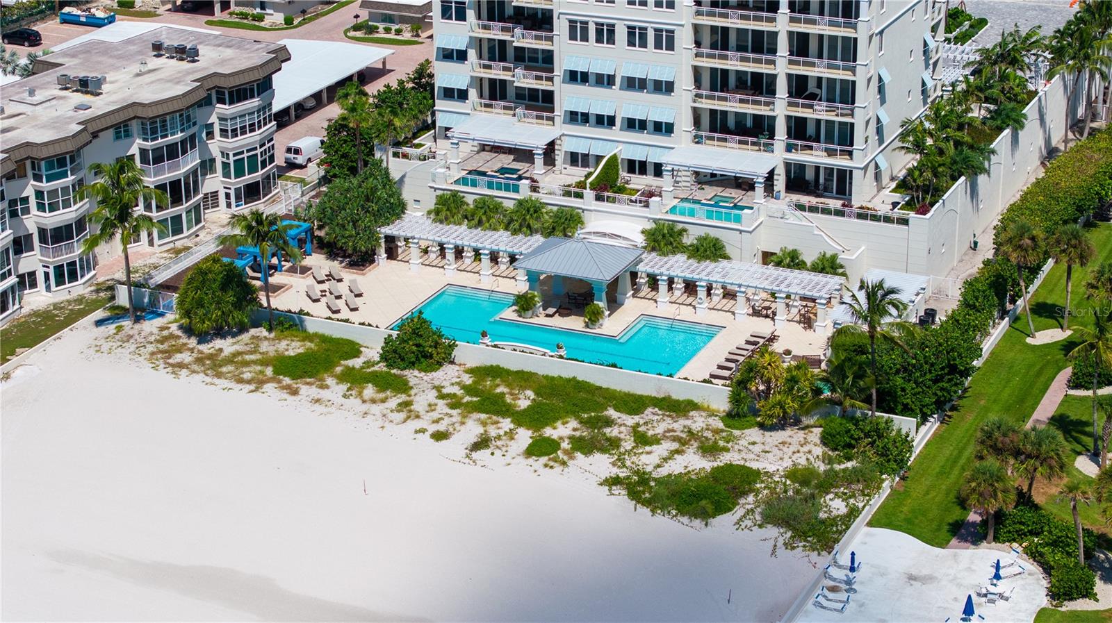 ORCHID BEACH CLUB RESIDENCES - Residential