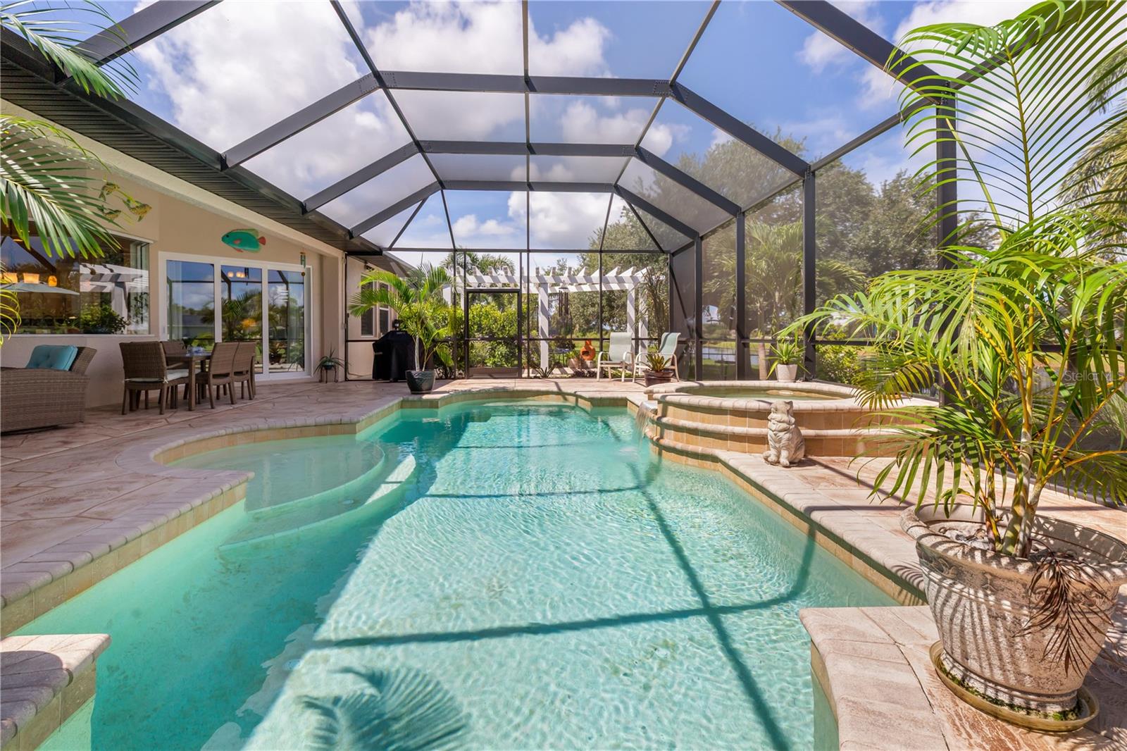 ROTONDA WEST PINE VALLEY - Residential