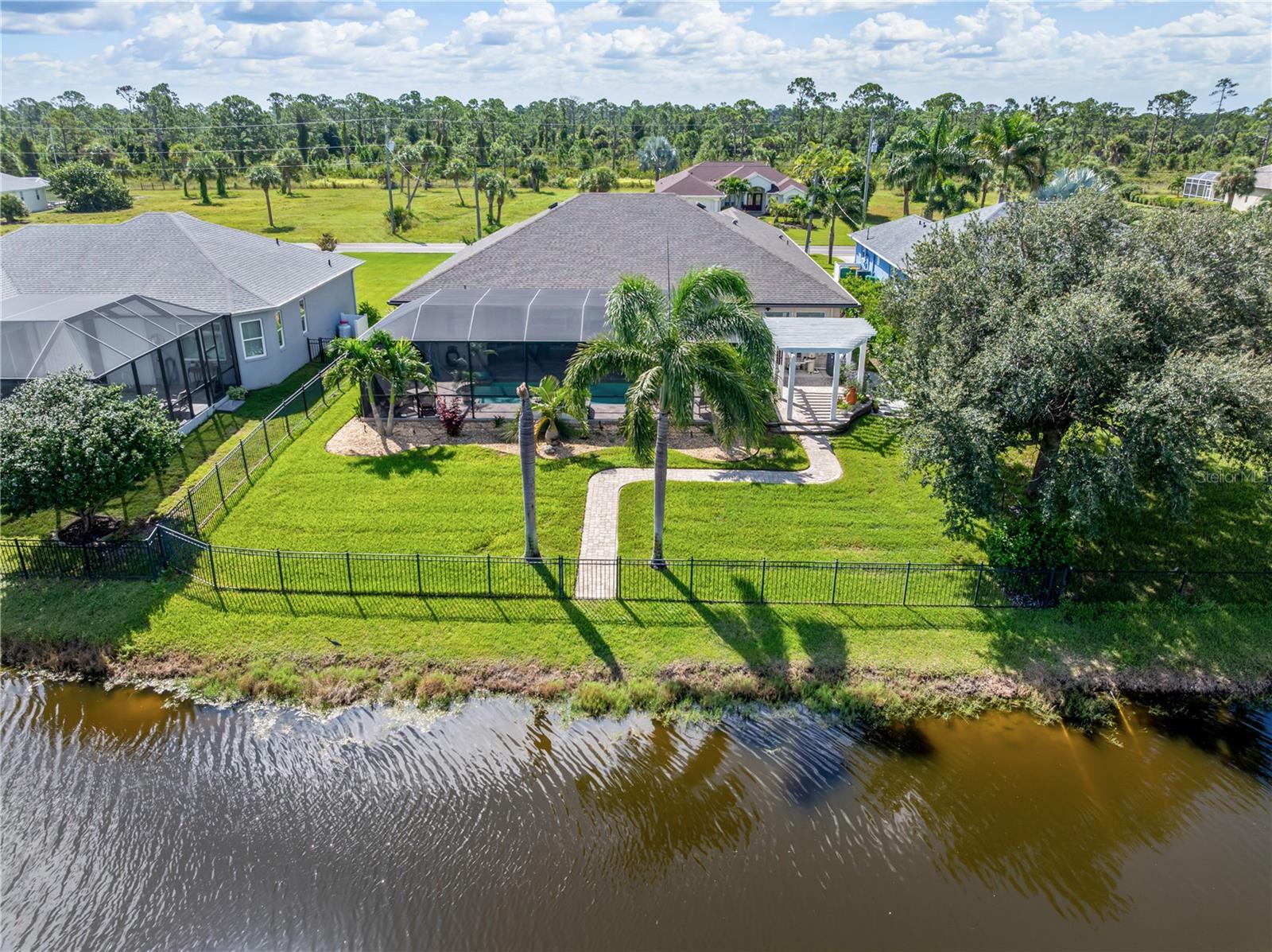 ROTONDA WEST PINE VALLEY - Residential