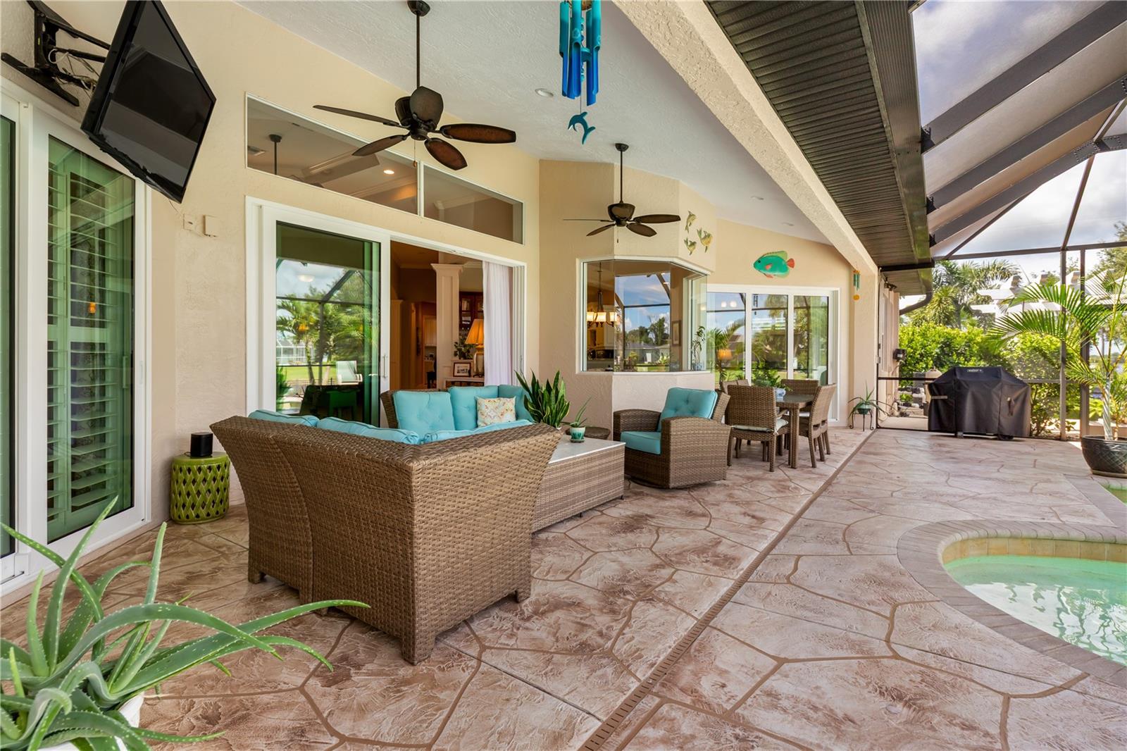 ROTONDA WEST PINE VALLEY - Residential