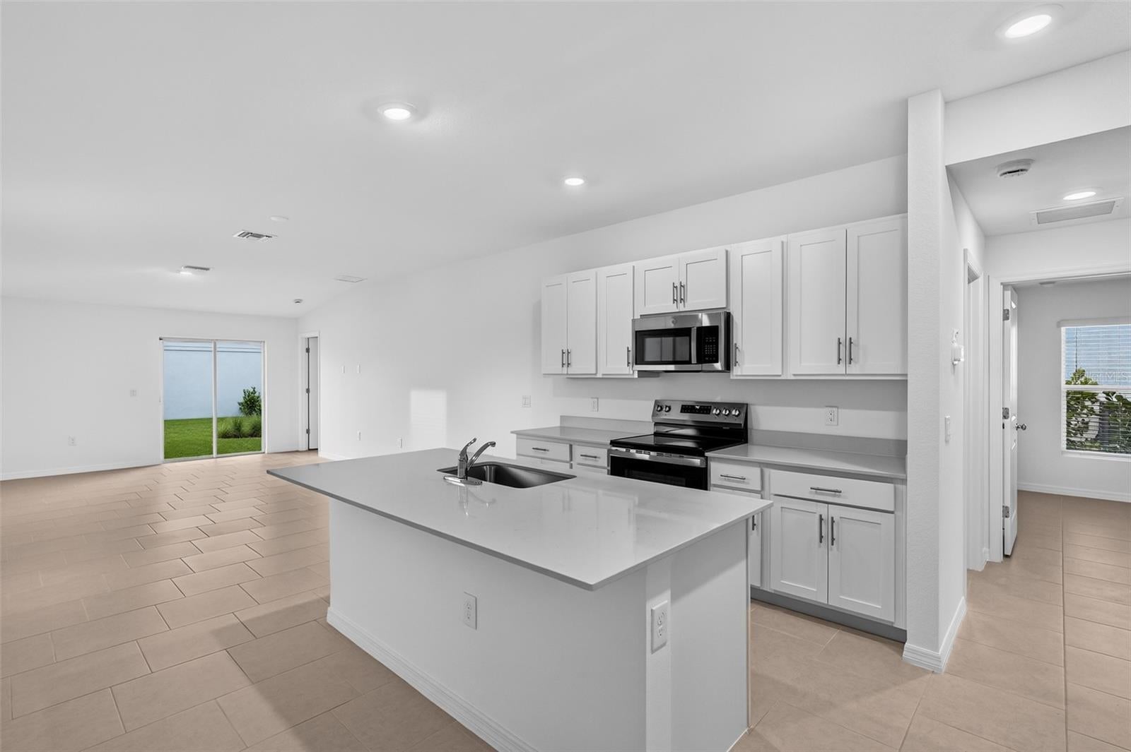 SABAL GLEN - Residential