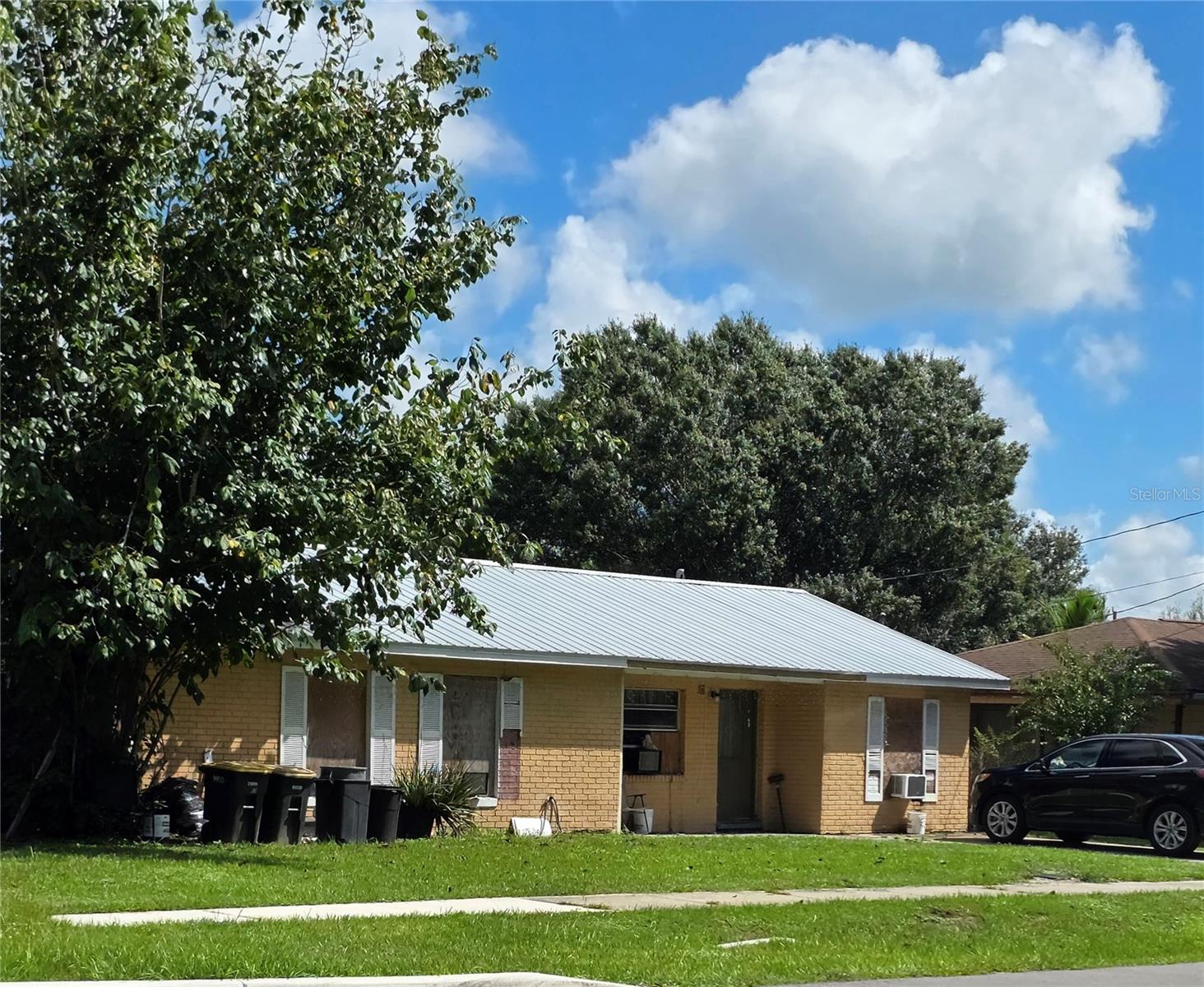A W GILLBURTS EAST END ADD TR - Residential