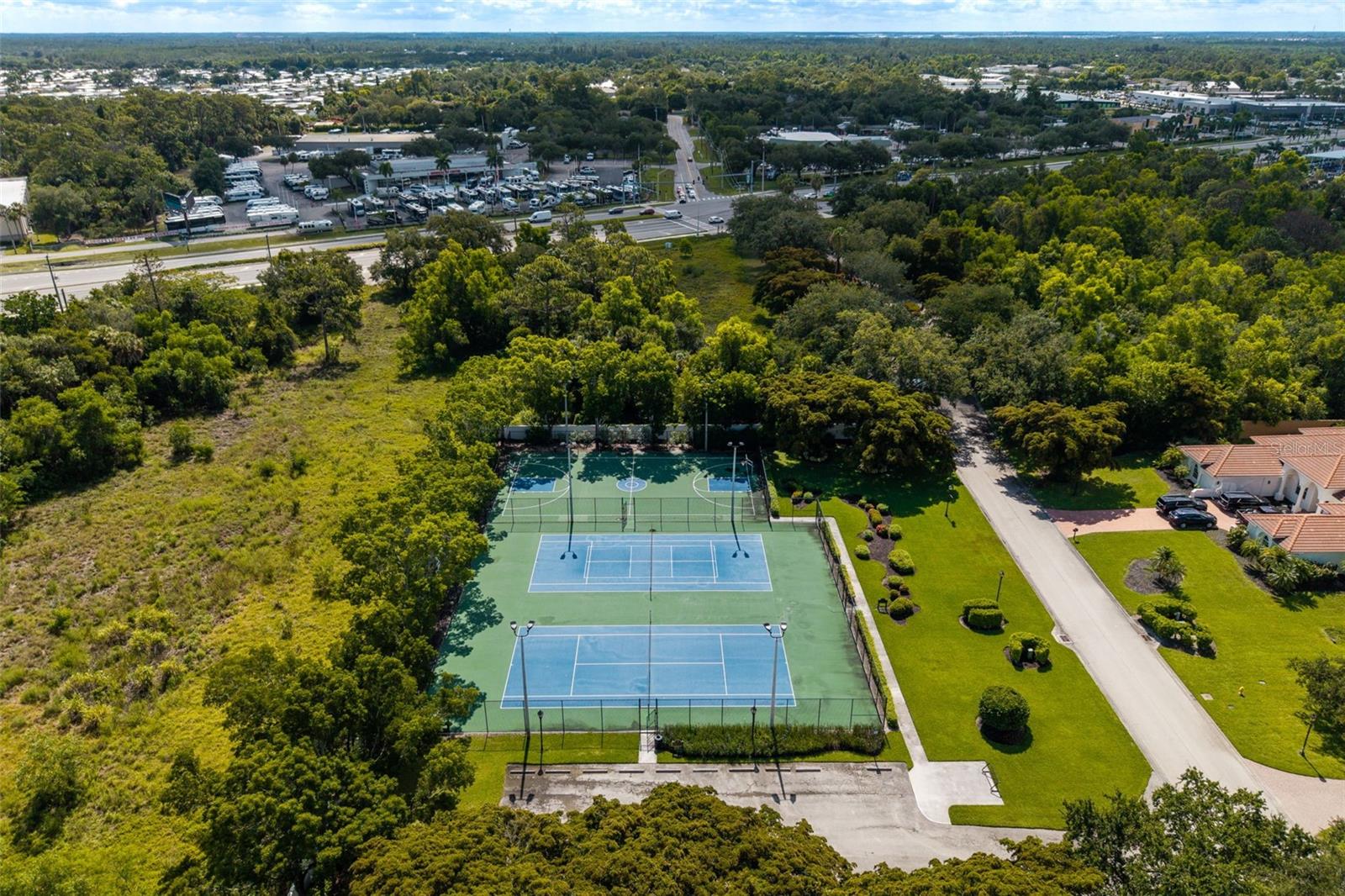 DEVONWOOD PRESERVE - Residential