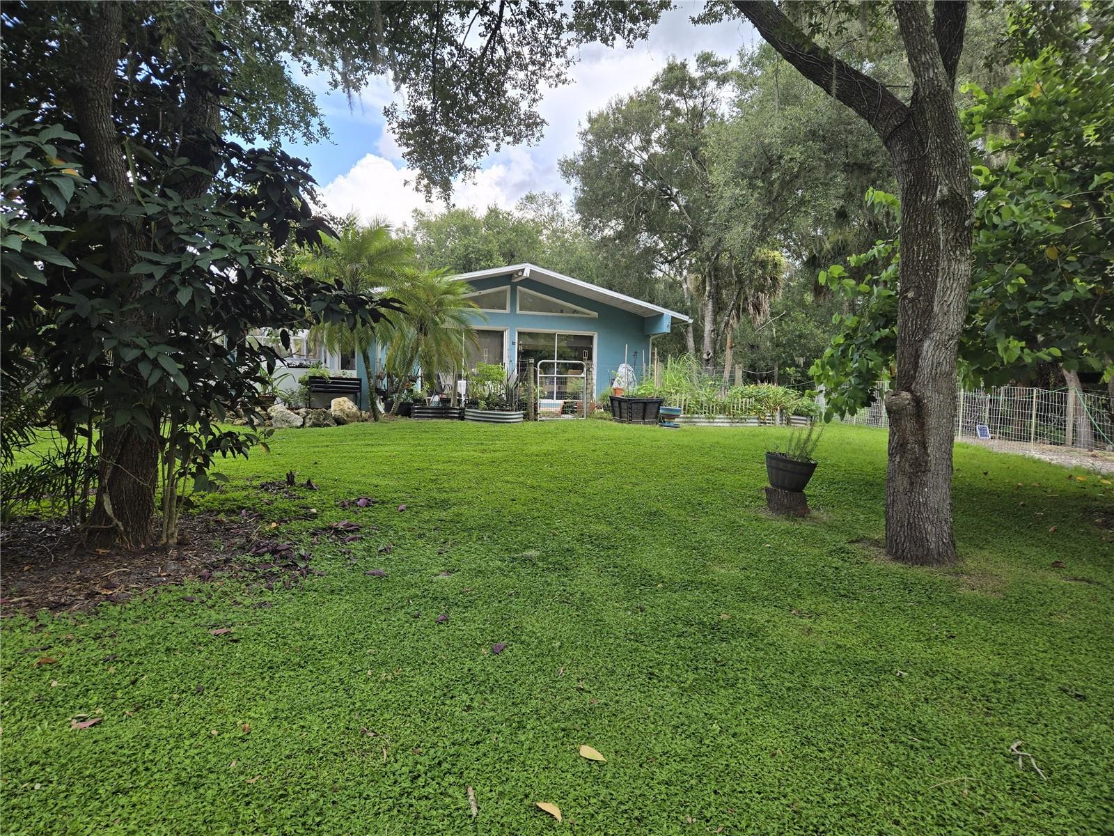 NORTH PORT CHARLOTTE ESTATES ADD 01 - Residential