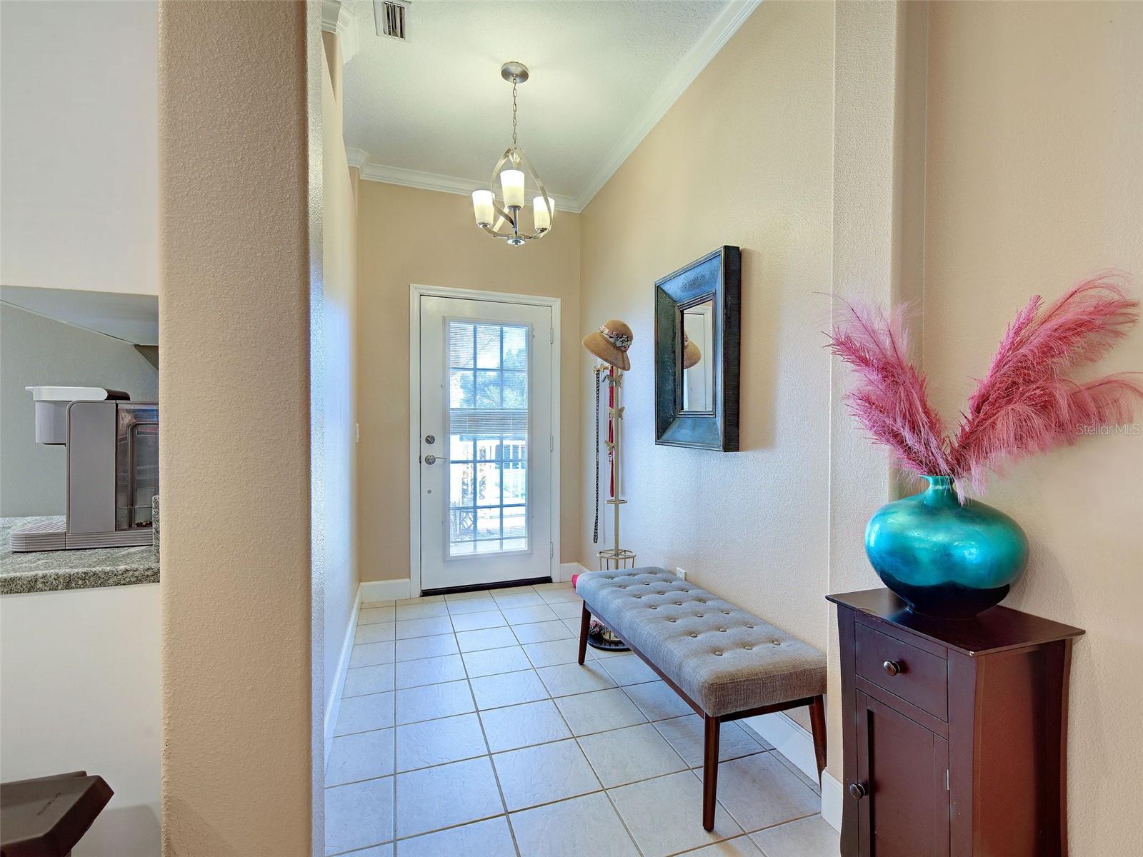 PELICAN POINTE GOLF & COUNTRY CLUB - Residential