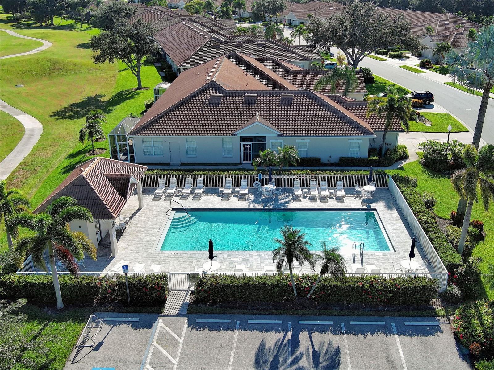 PELICAN POINTE GOLF & COUNTRY CLUB - Residential