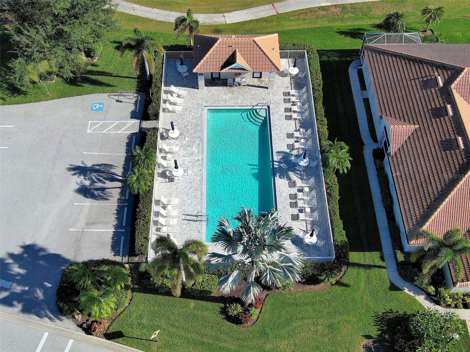 PELICAN POINTE GOLF & COUNTRY CLUB - Residential