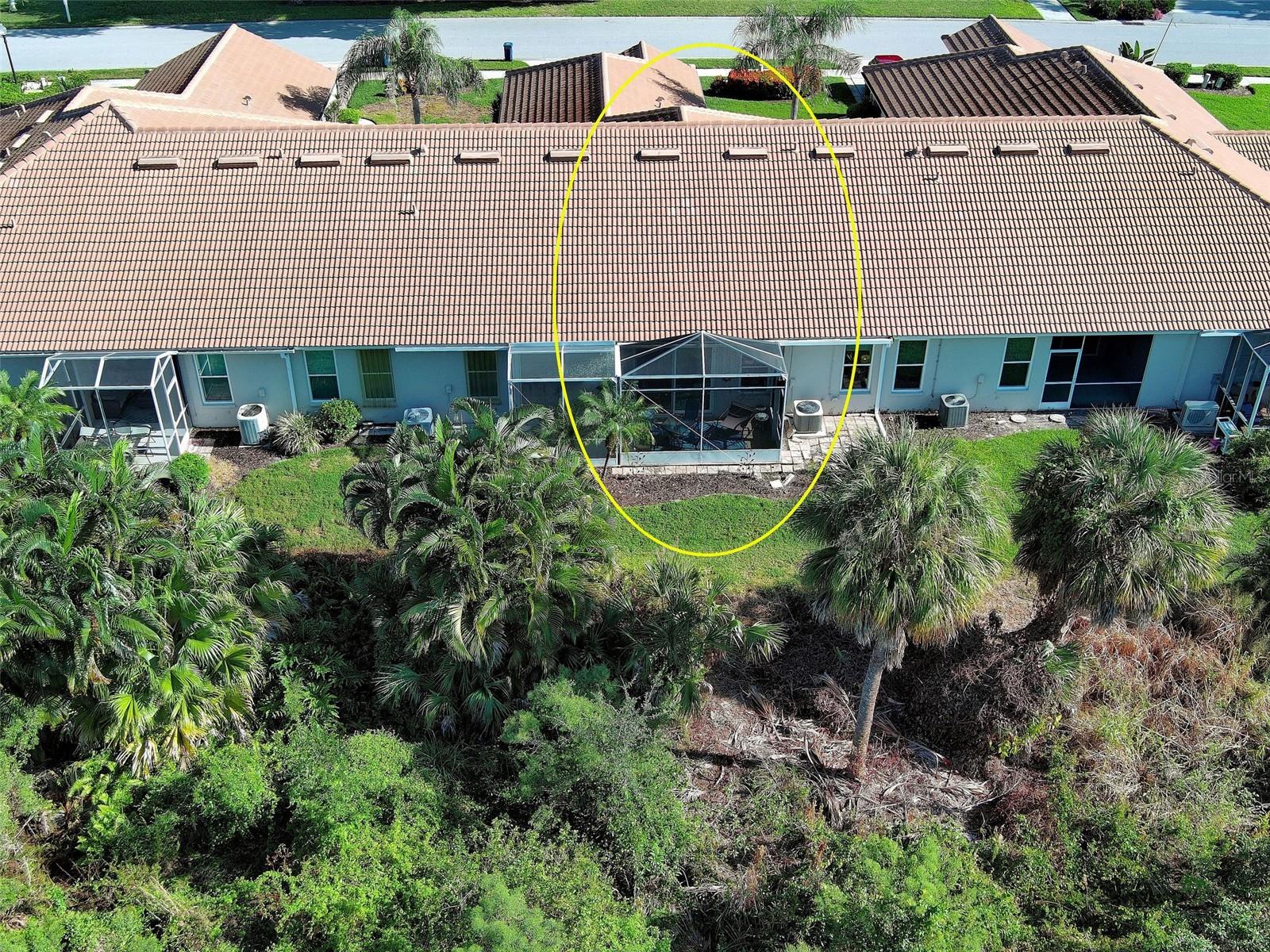 PELICAN POINTE GOLF & COUNTRY CLUB - Residential