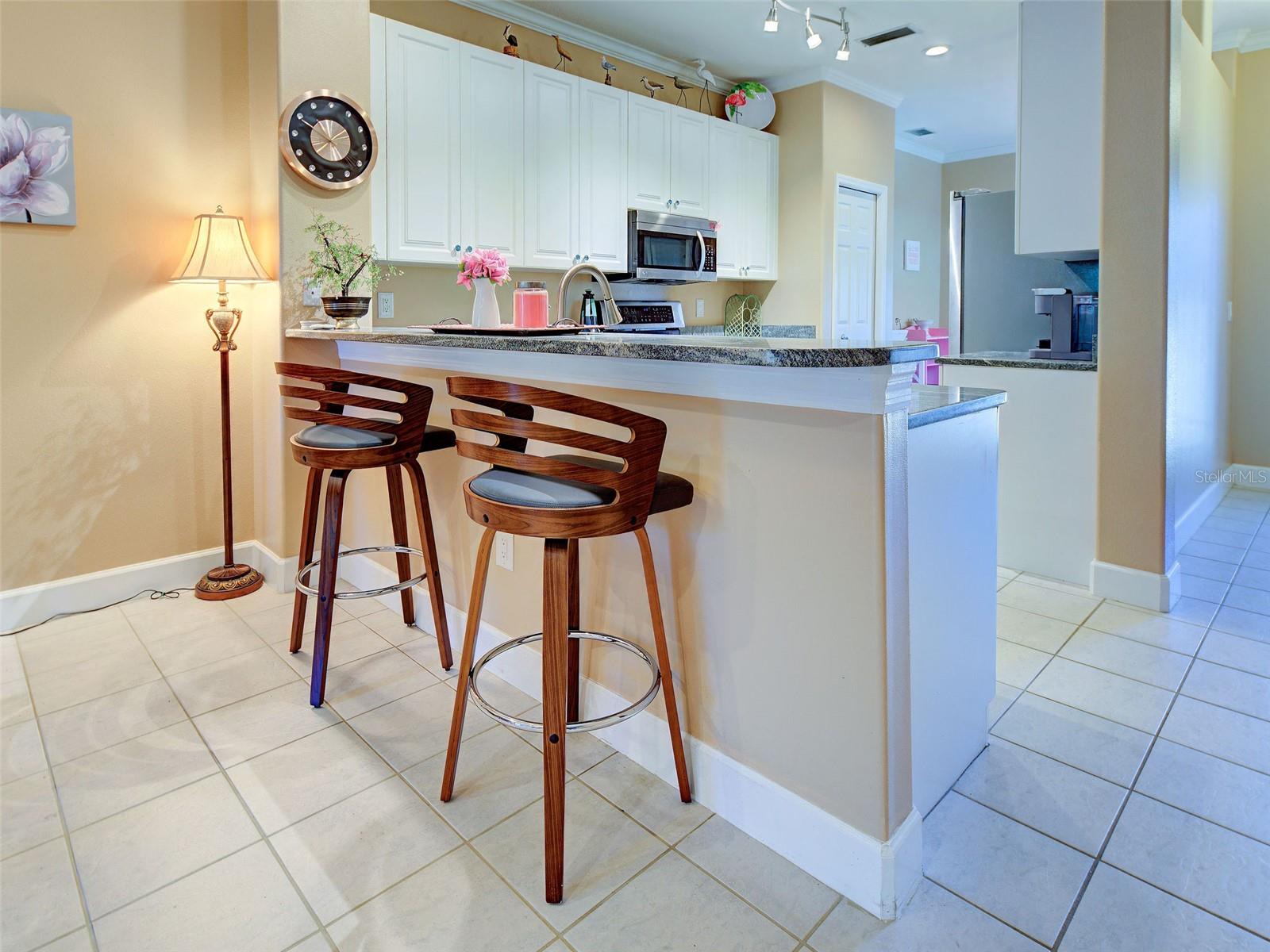 PELICAN POINTE GOLF & COUNTRY CLUB - Residential