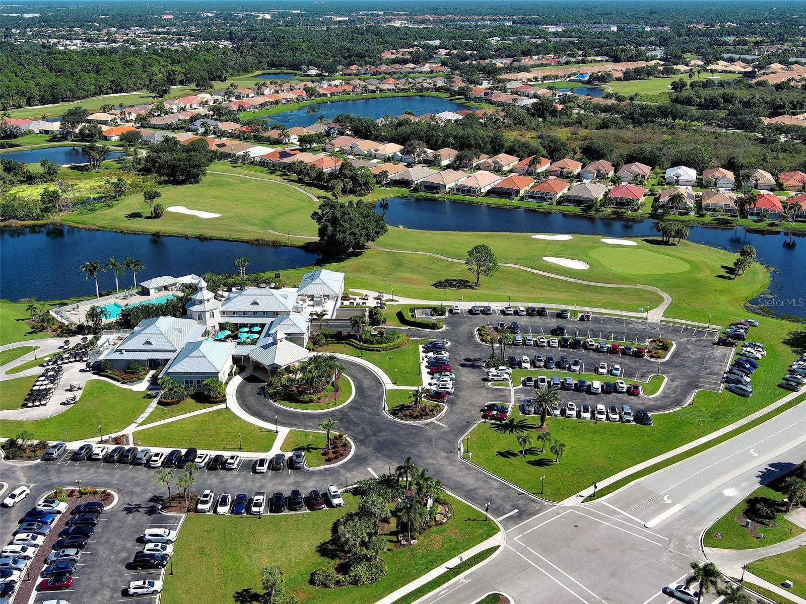 PELICAN POINTE GOLF & COUNTRY CLUB - Residential