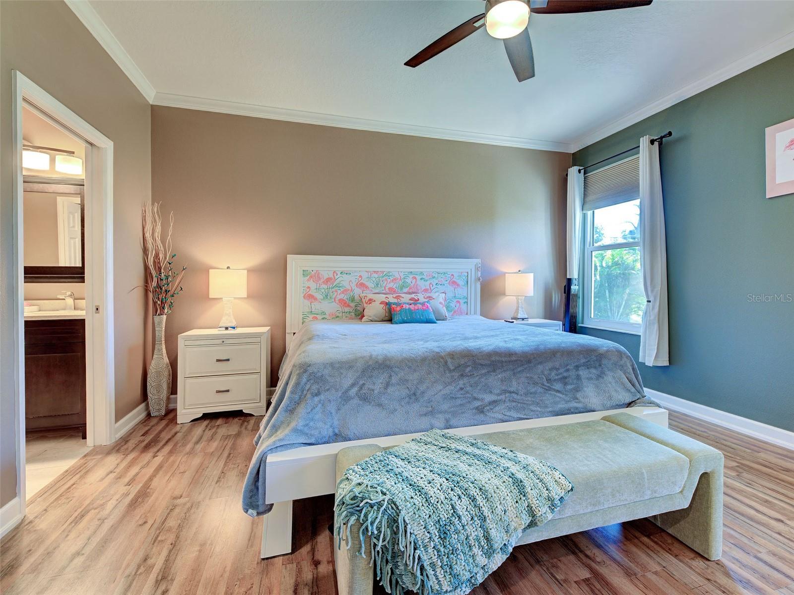 PELICAN POINTE GOLF & COUNTRY CLUB - Residential