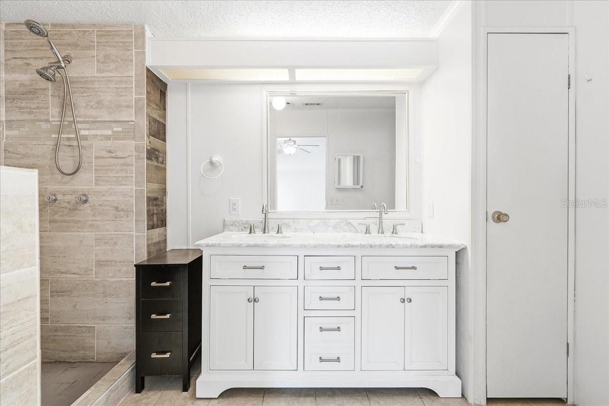PINE LAKES COUNTRY CLUB PH 02 - Residential