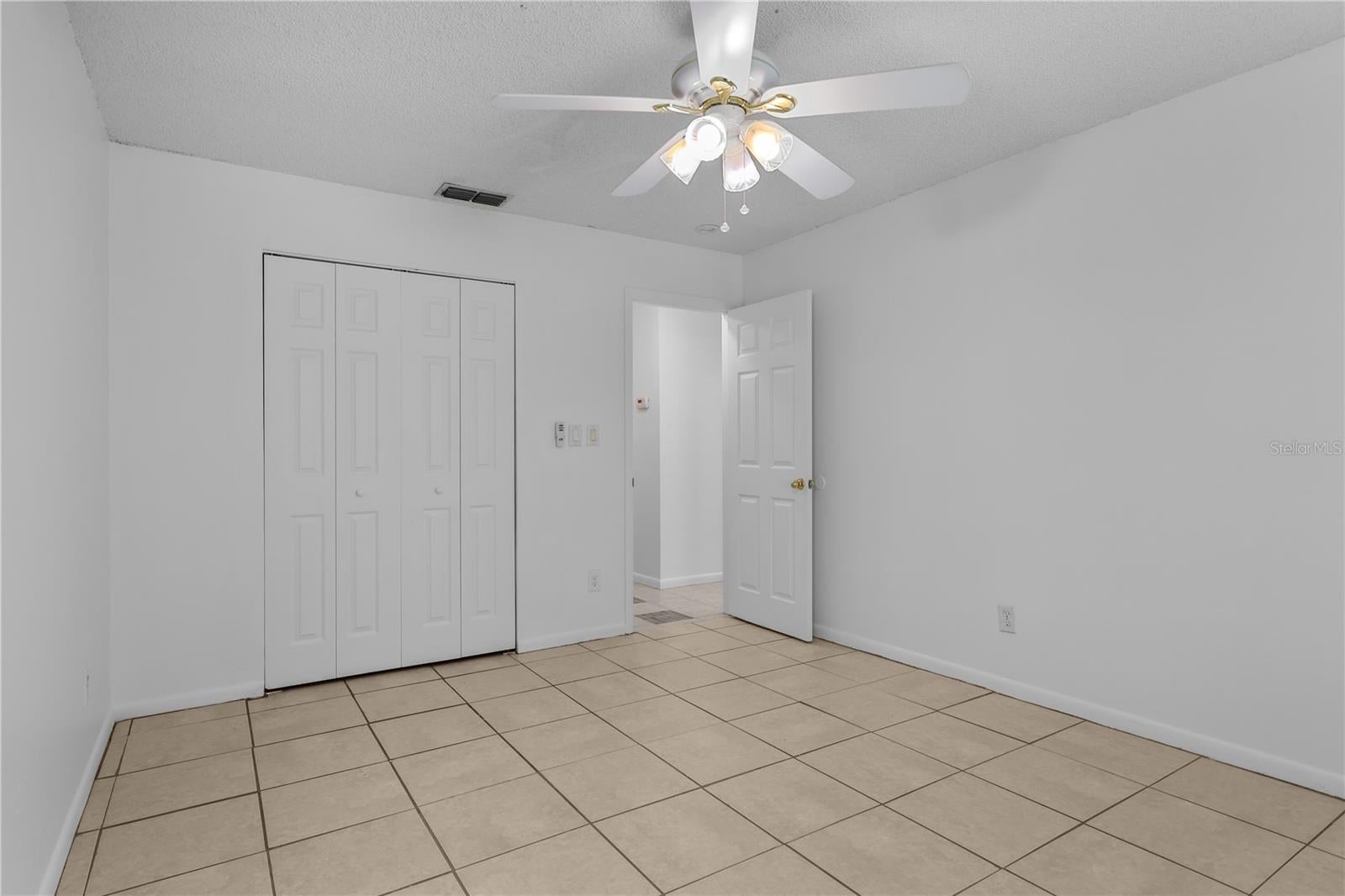 PINEWOOD CONDO - Residential