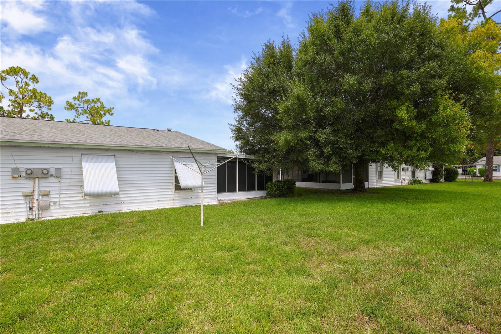 PINEWOOD CONDO - Residential