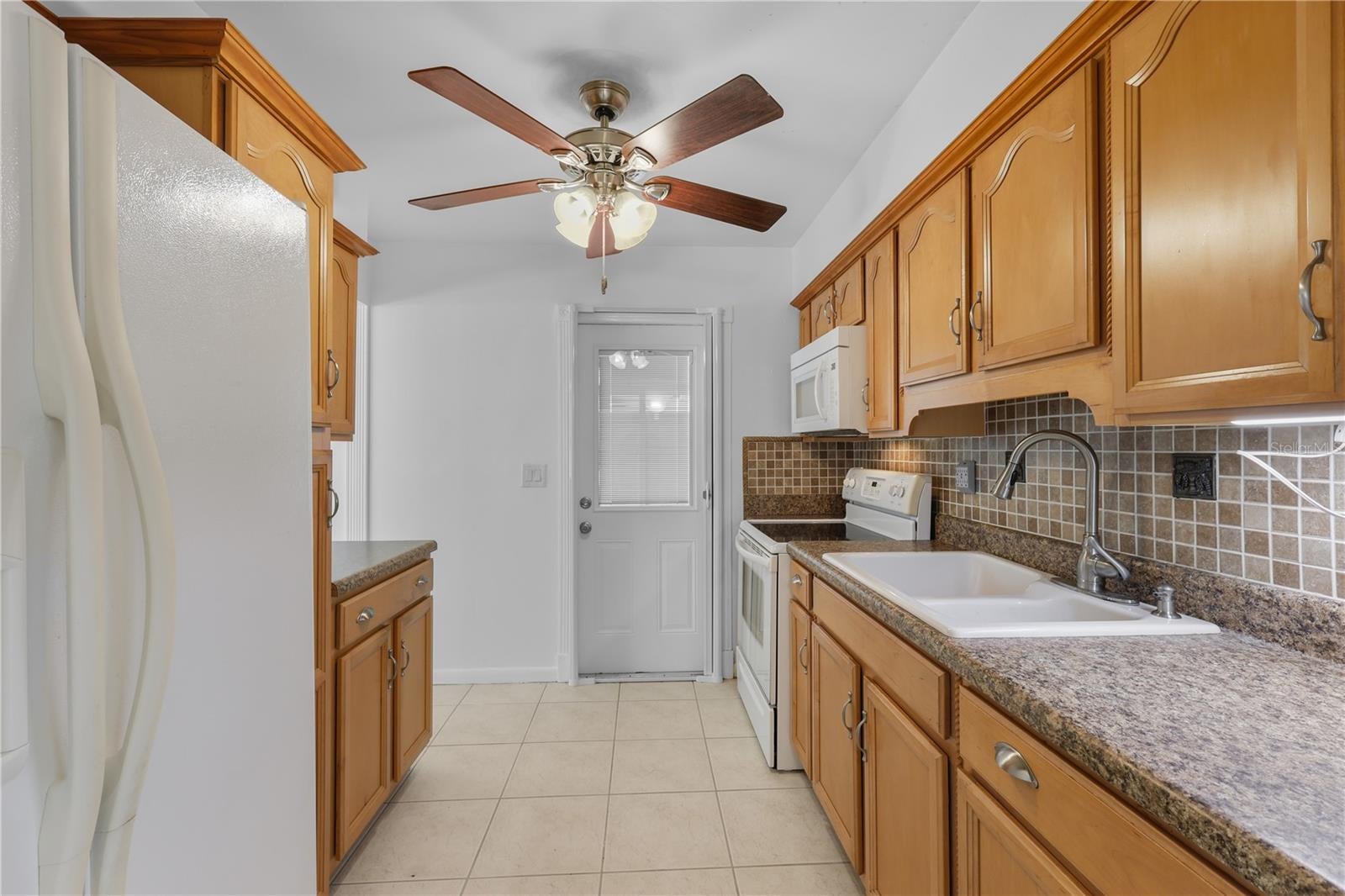 PINEWOOD CONDO - Residential