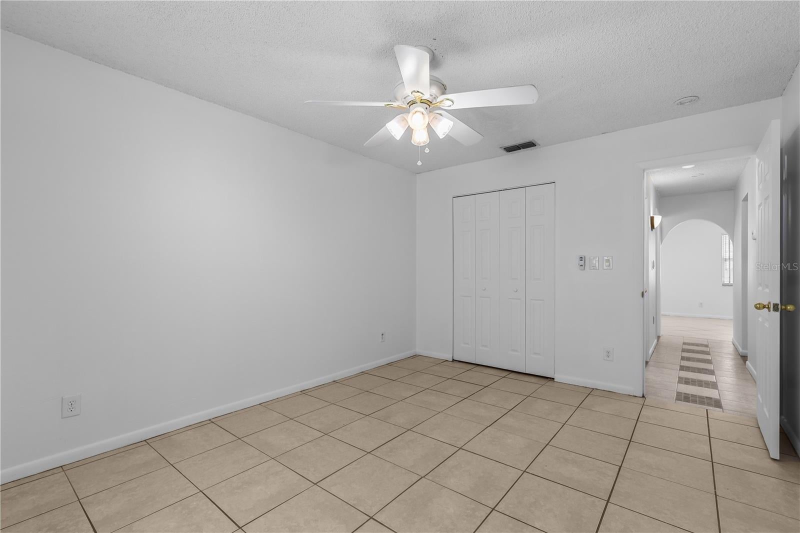 PINEWOOD CONDO - Residential